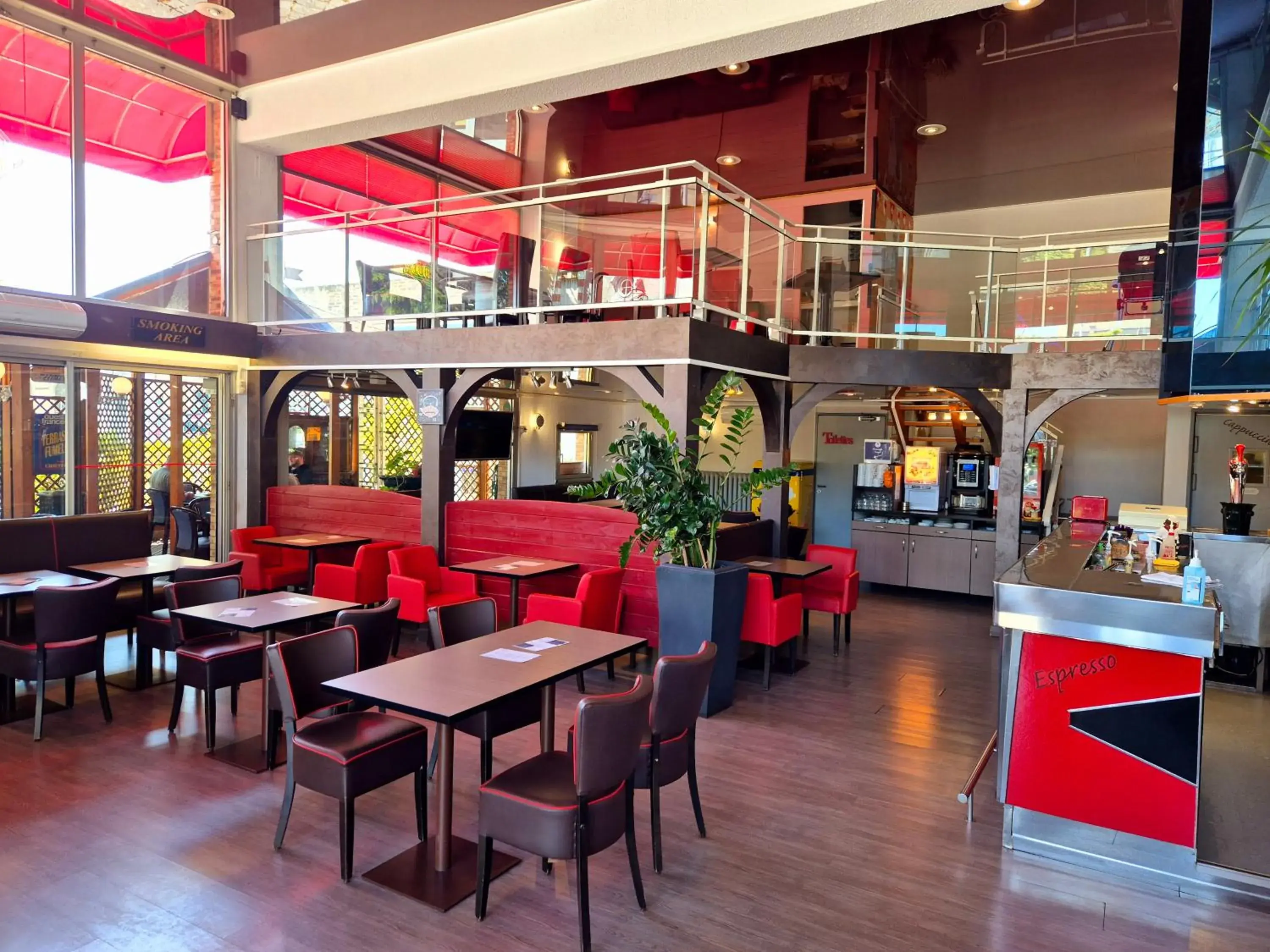 Restaurant/places to eat in Arche Hotel Restaurant/places to eat in Arche Hotel