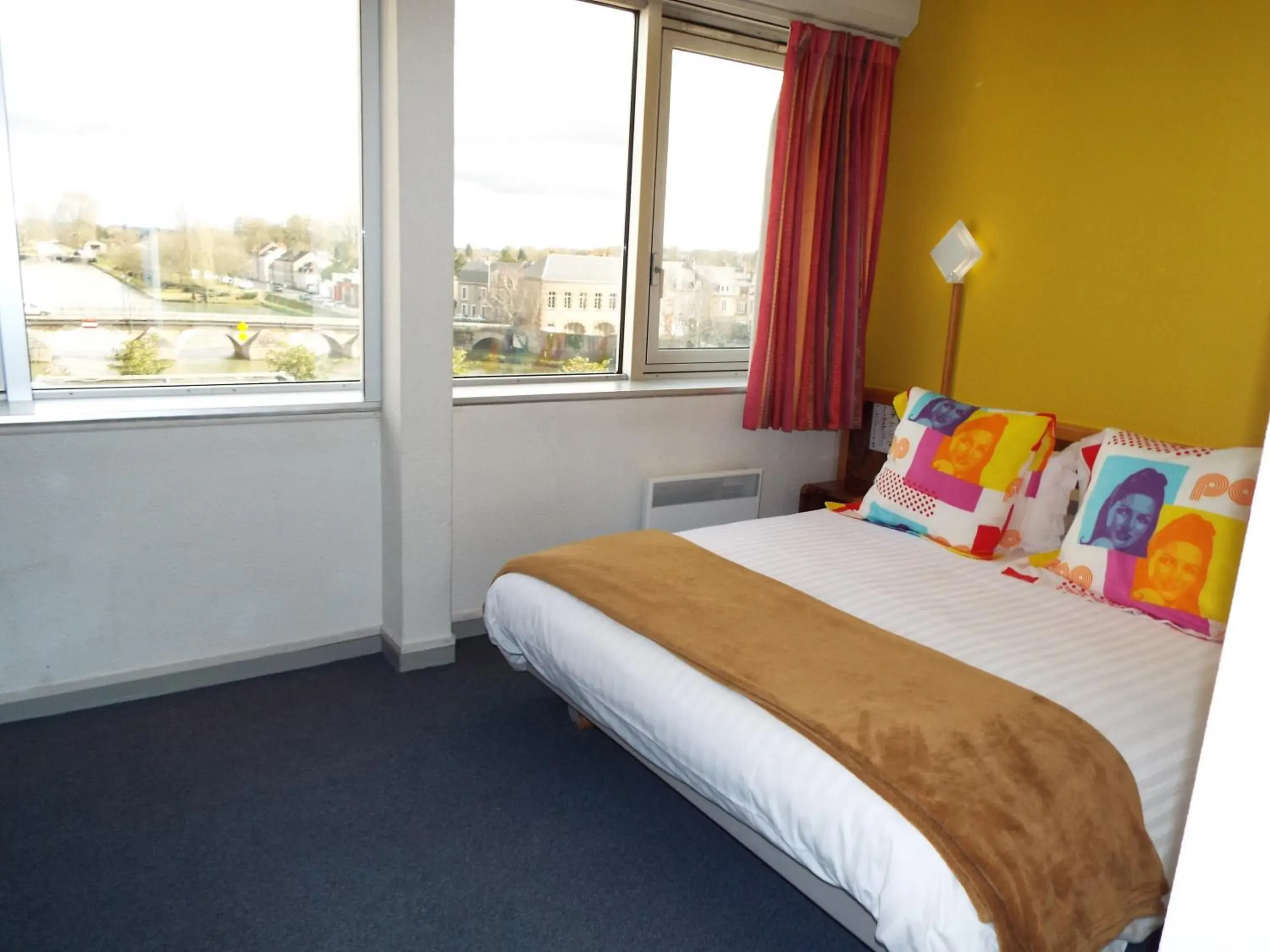 Bed in Arche Hotel Bed in Arche Hotel