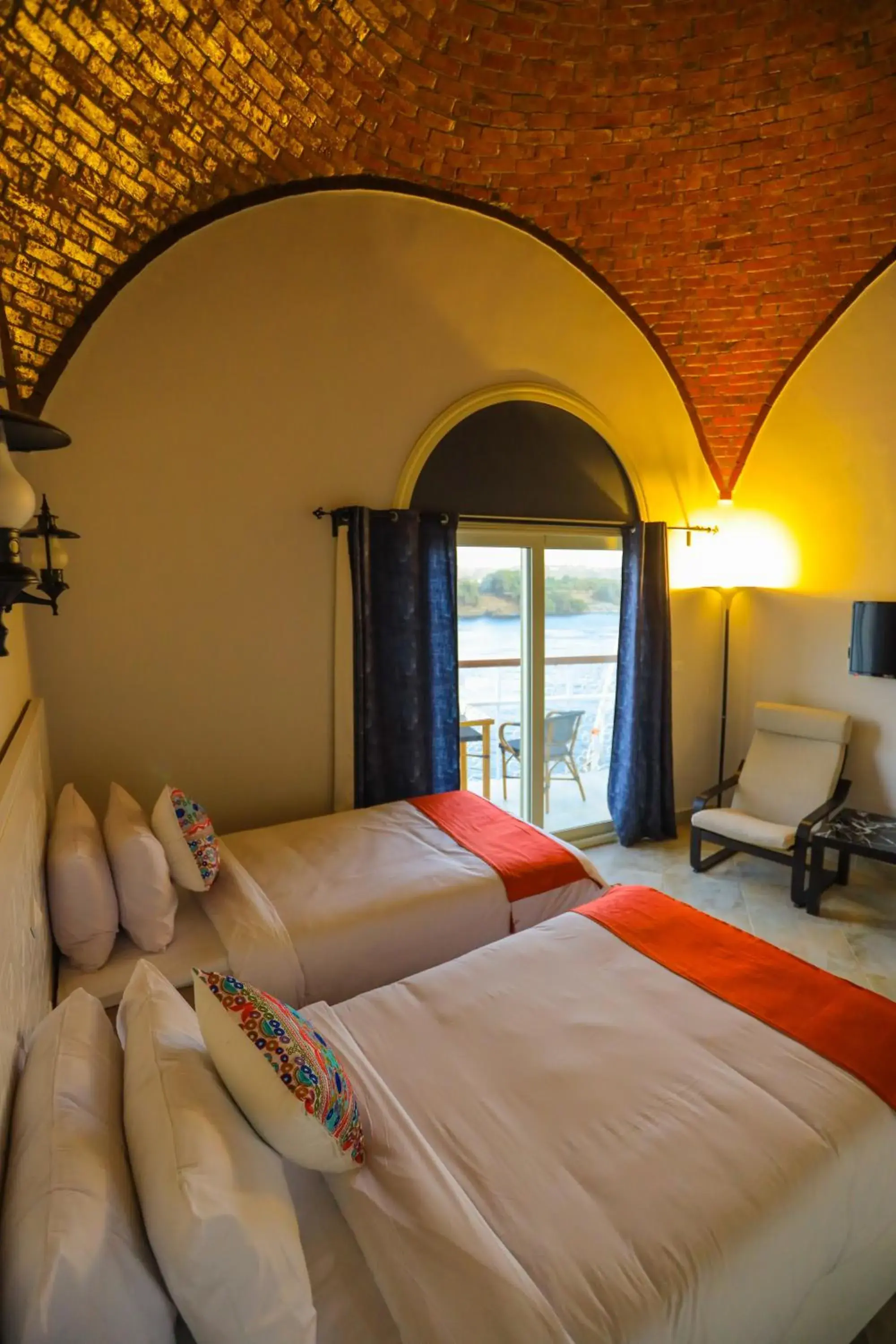 Single Room with Balcony in NUB INN Single Room with Balcony in NUB INN