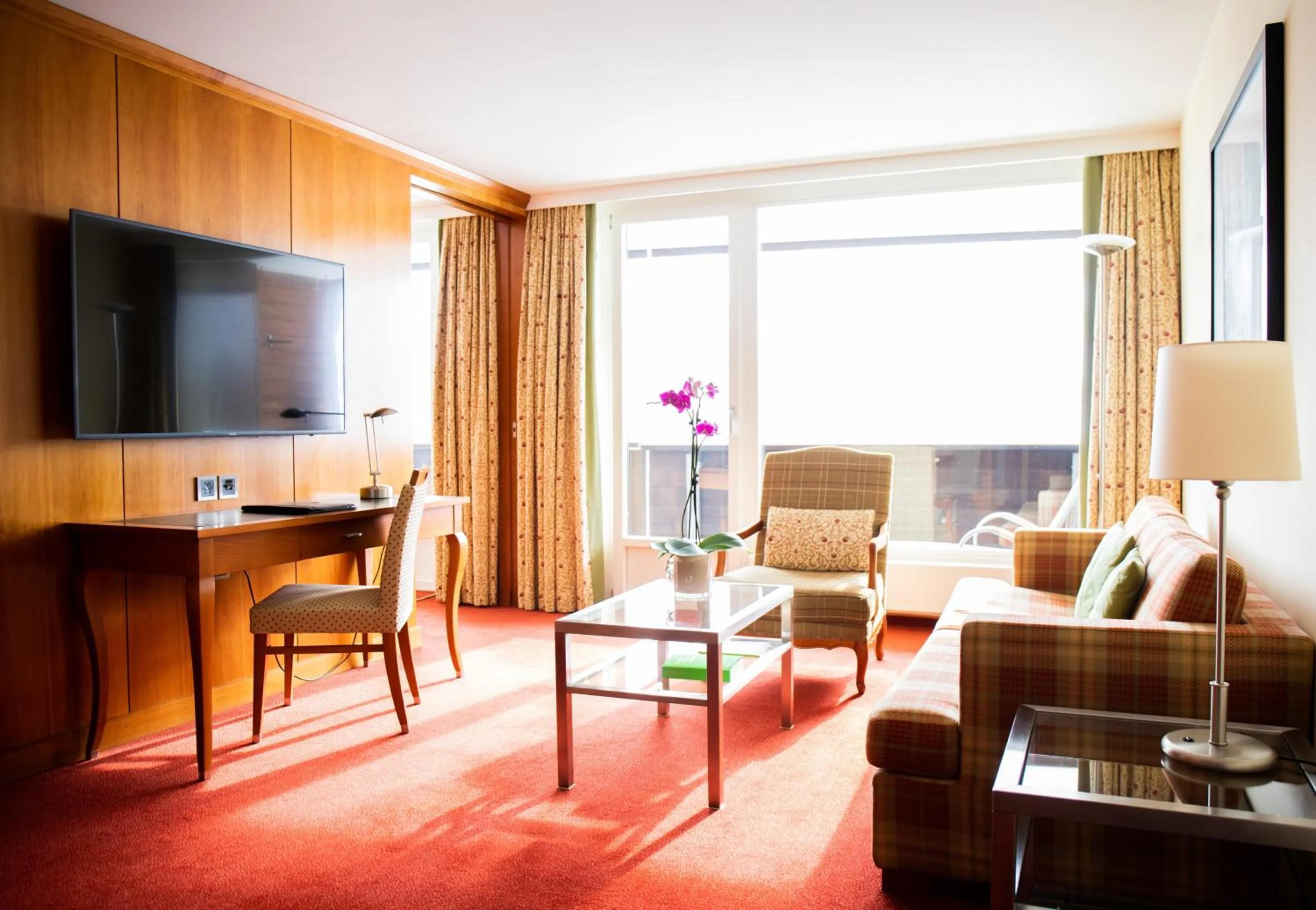 Photo of the whole room in Arosa Kulm Hotel & Alpin Spa