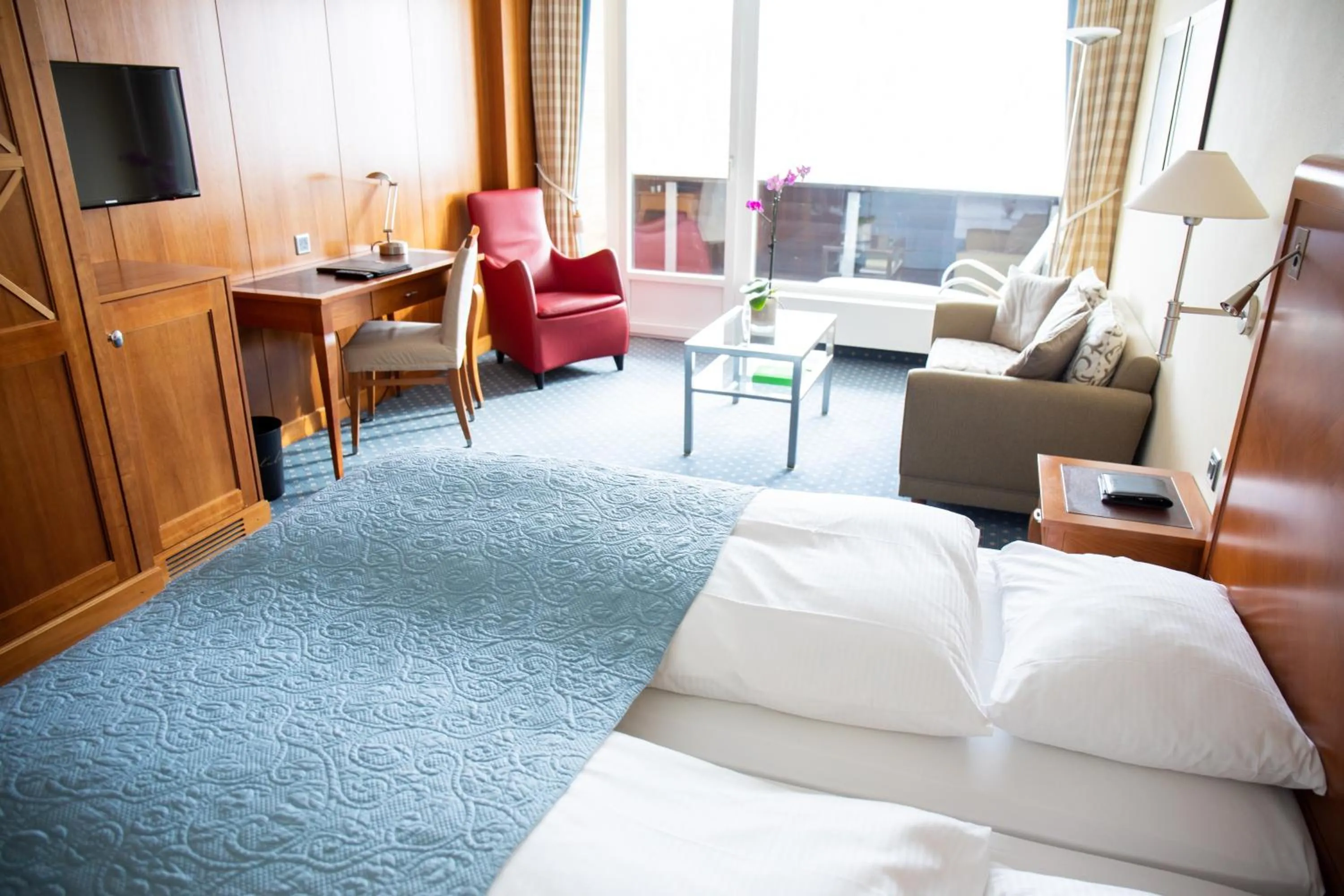 Photo of the whole room in Arosa Kulm Hotel & Alpin Spa