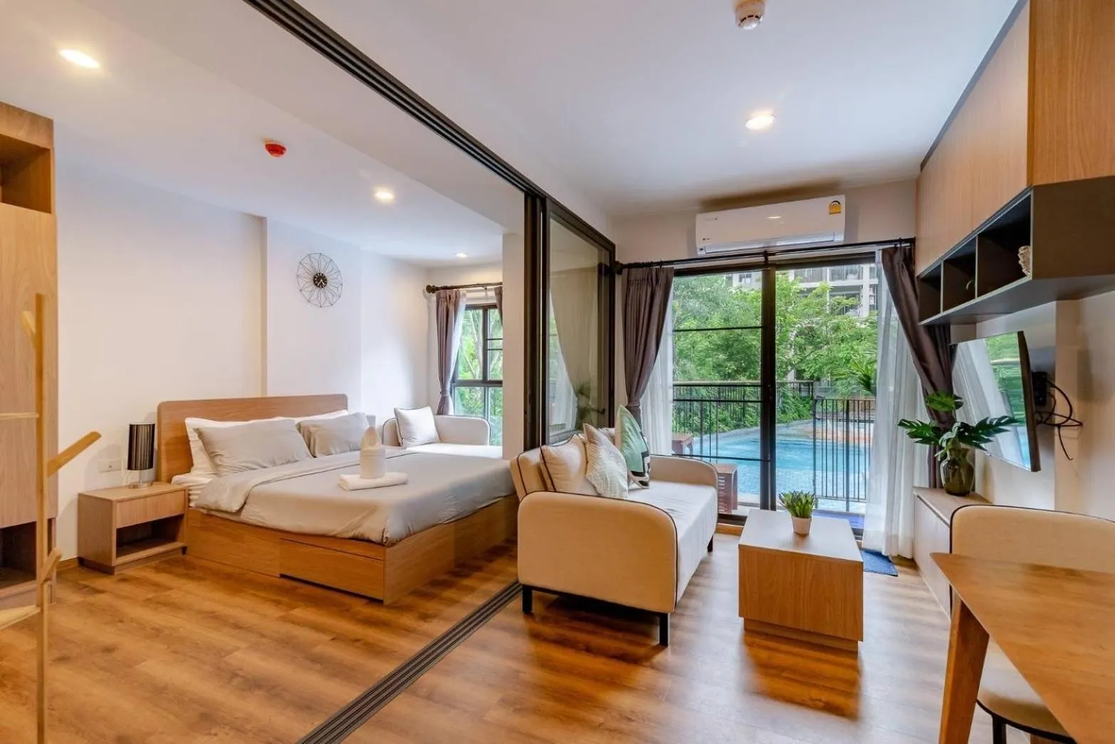 Cicada Huahin Pool Access by PP ห้องสวยติดสระ