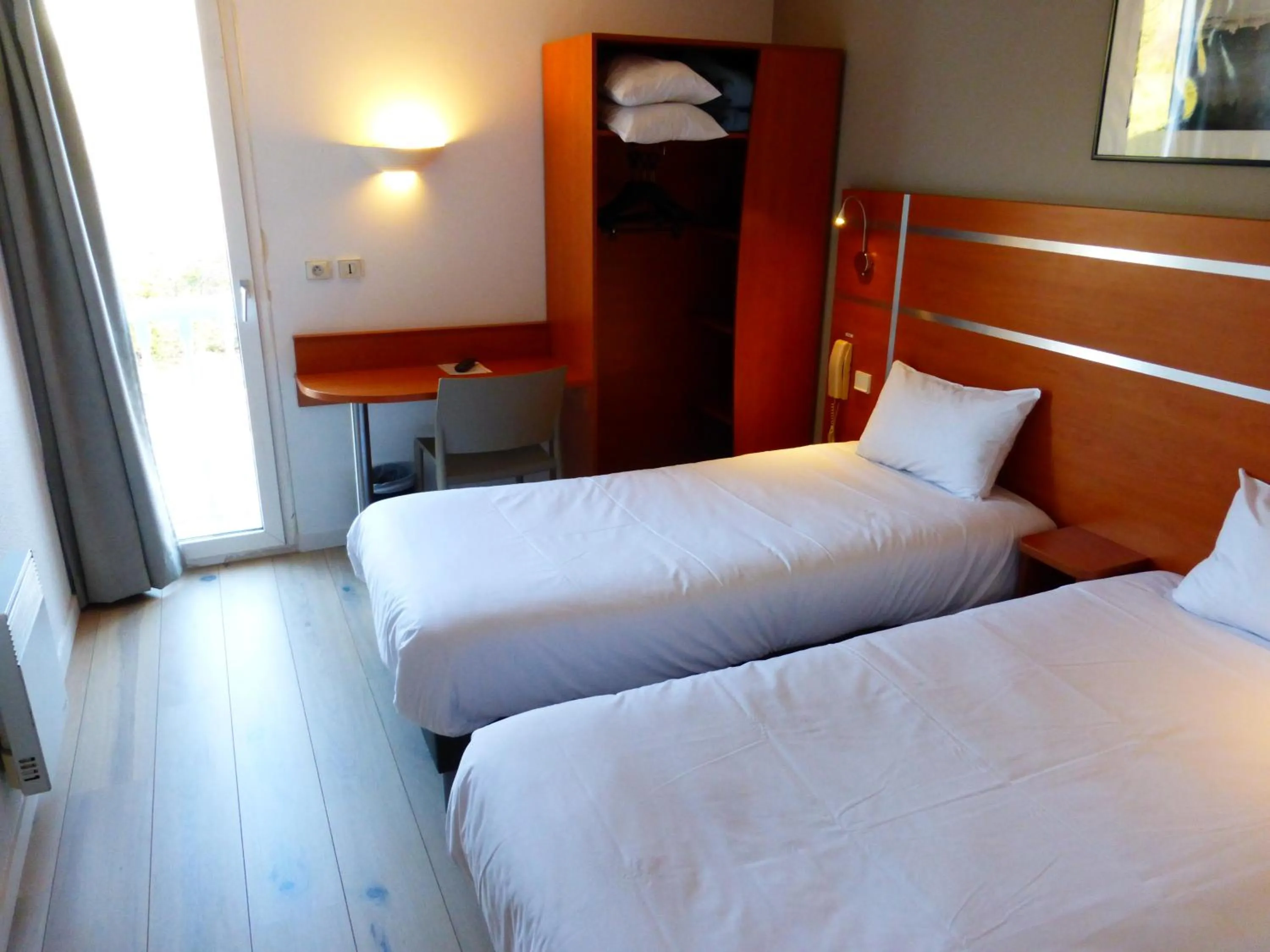 Bed in Hotel & Restaurant Heliotel