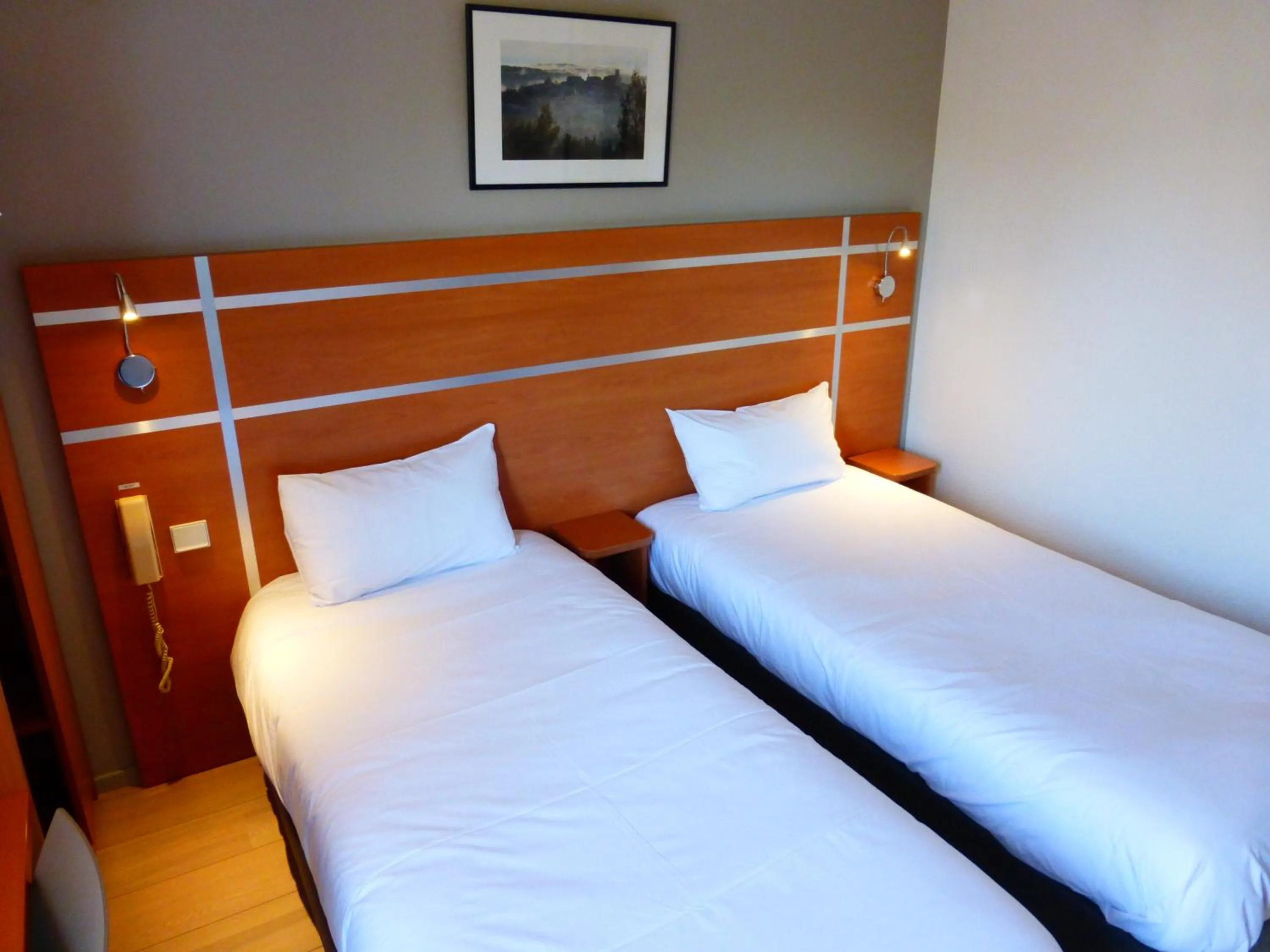 Bed in Hotel & Restaurant Heliotel
