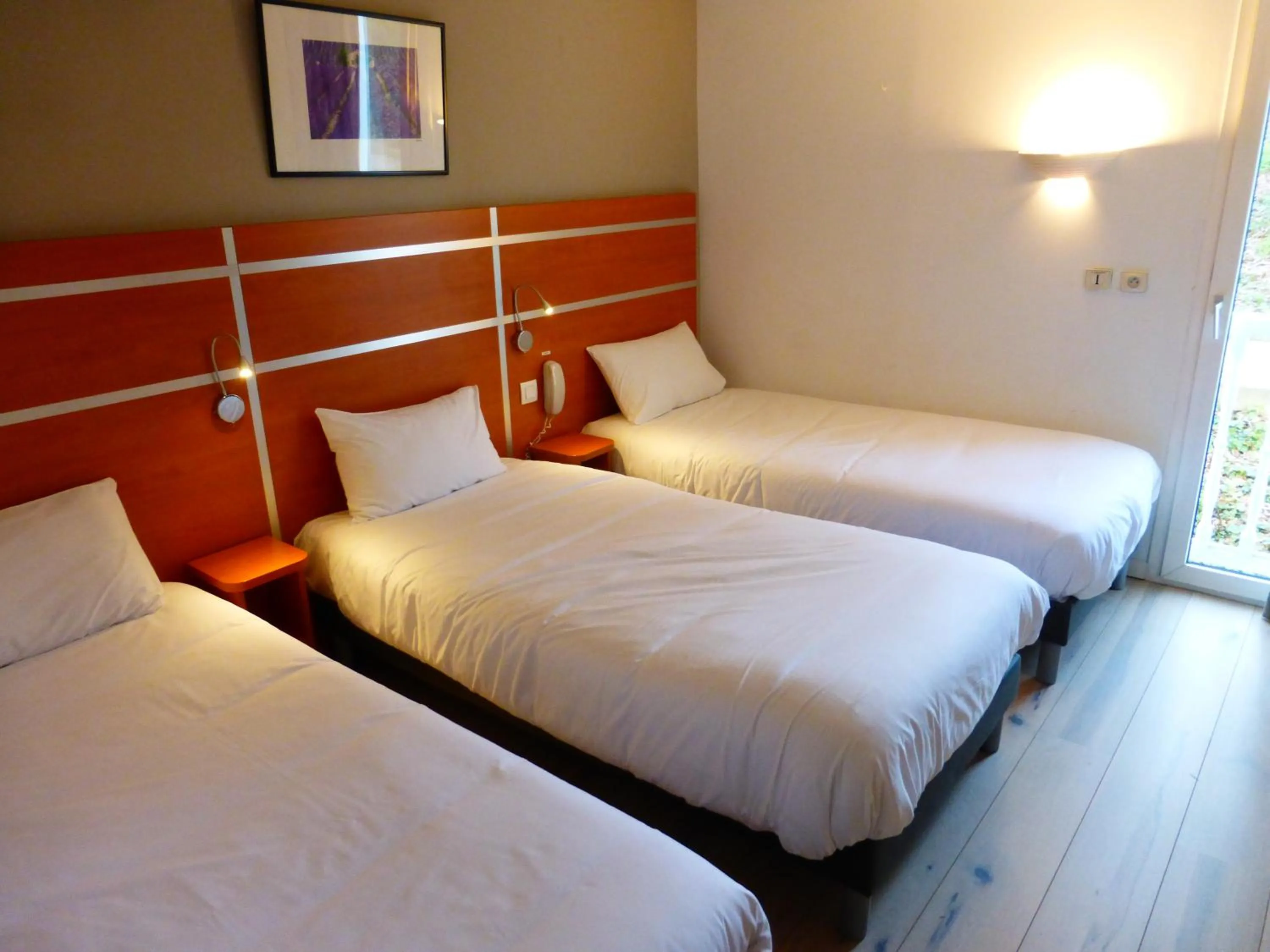 Bed in Hotel & Restaurant Heliotel