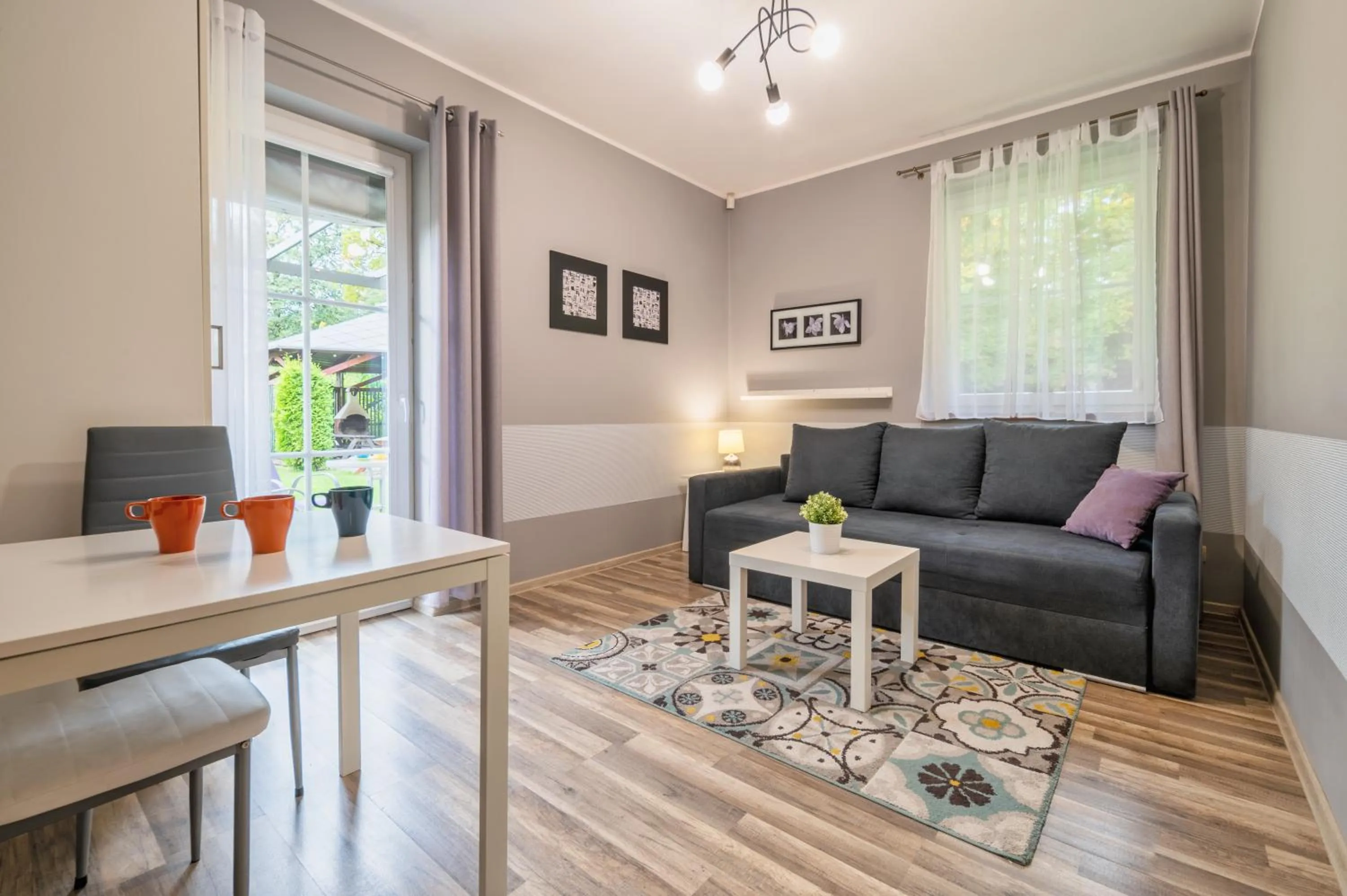 Living room in ApartamentyKudowa - Willa Pod Dębami z ogrodem i parkingiem,