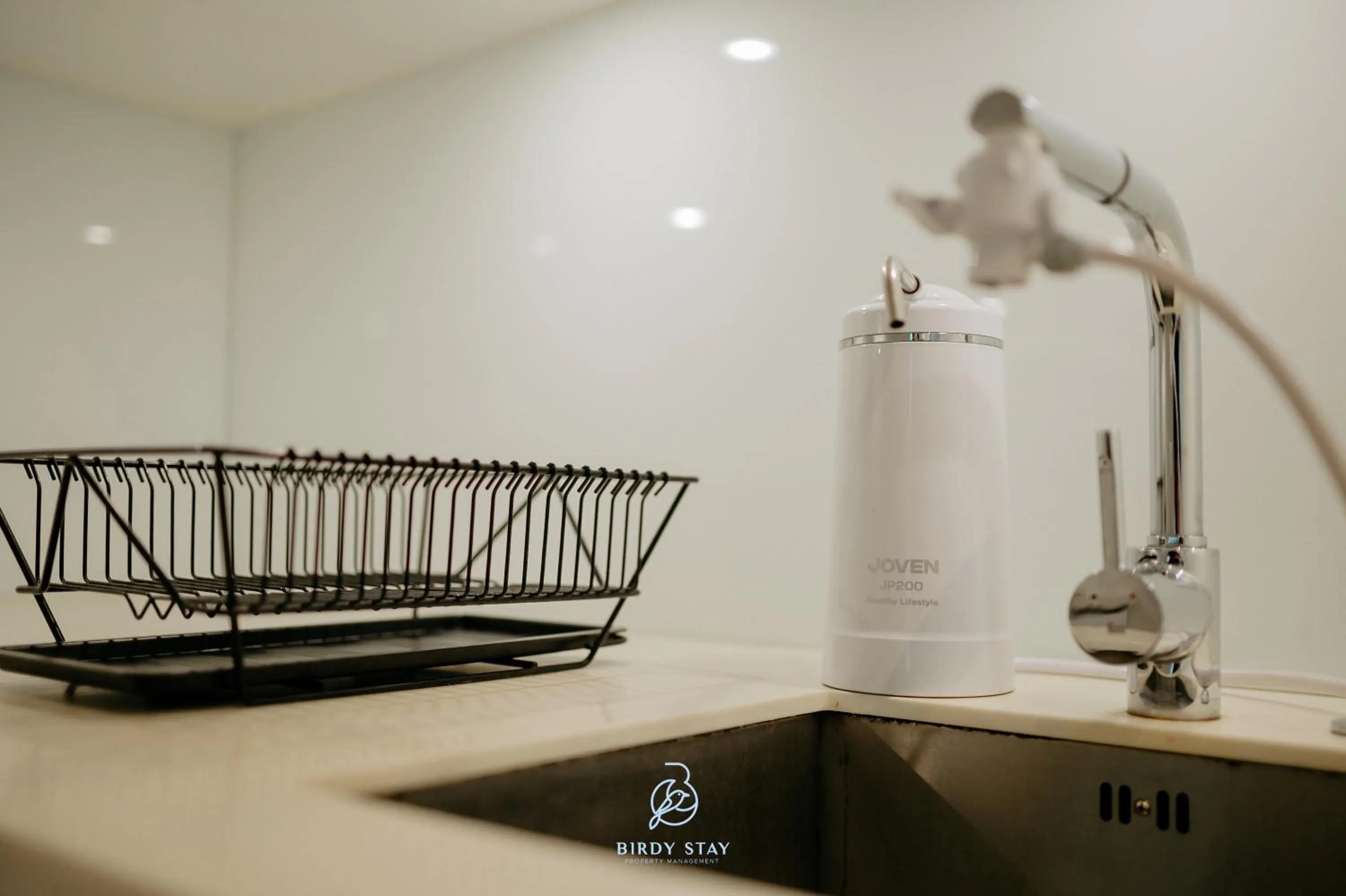 Kitchen or kitchenette in KLCC Homestay Vacation Sky Suites KLCC Birdy Stay