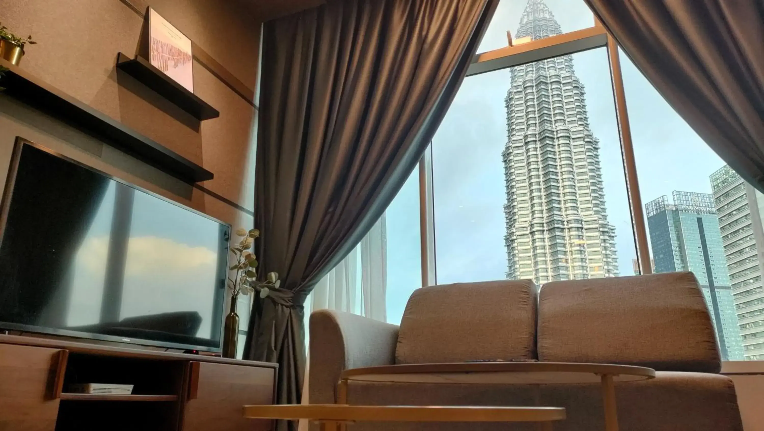 Suite with City View in KLCC Homestay Vacation Sky Suites KLCC Birdy Stay Suite with City View in KLCC Homestay Vacation Sky Suites KLCC Birdy Stay
