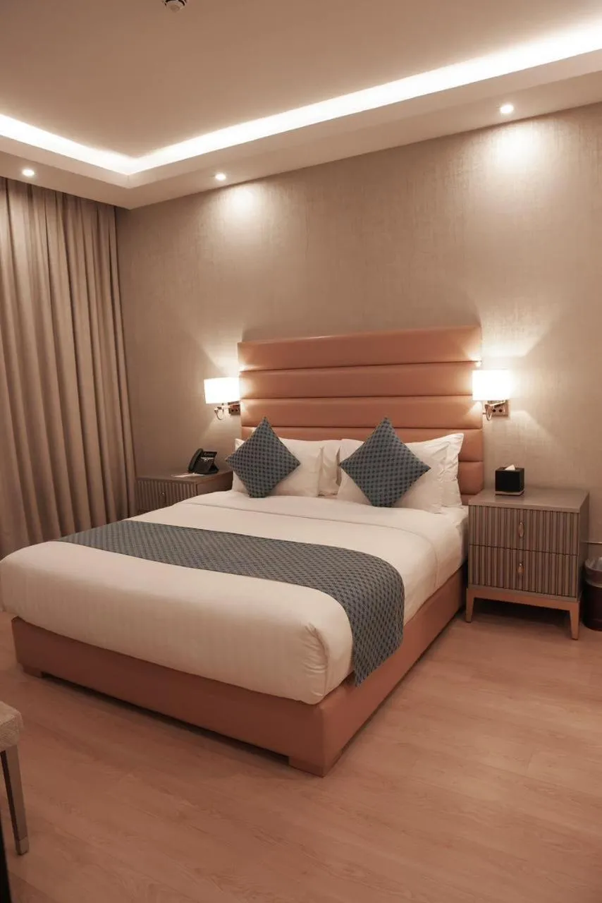 View (from property/room), Bed in Sarwat Park Hotel Riyadh - Diplomatic Quarter