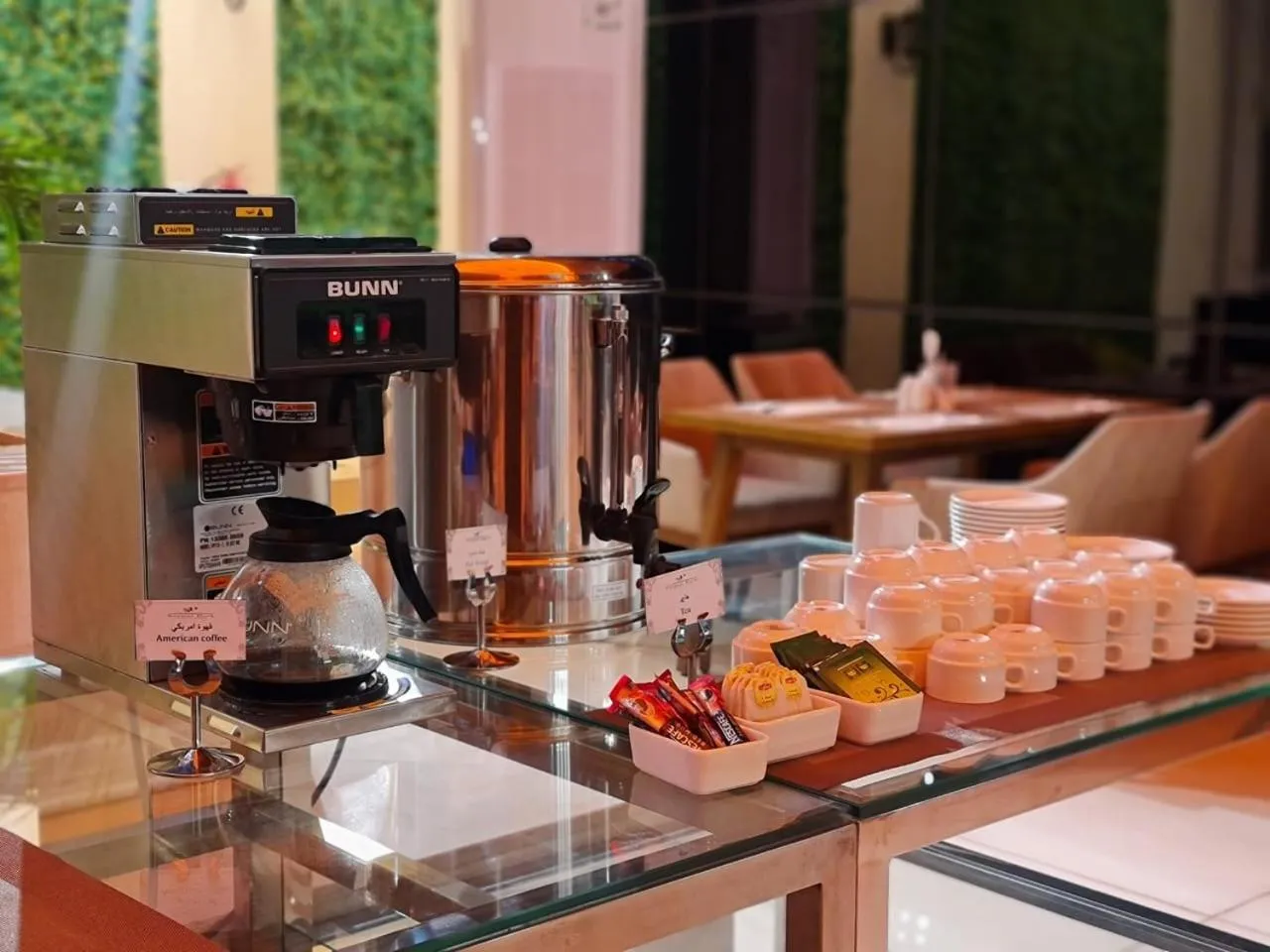 Restaurant/places to eat in Sarwat Park Hotel Riyadh - Diplomatic Quarter