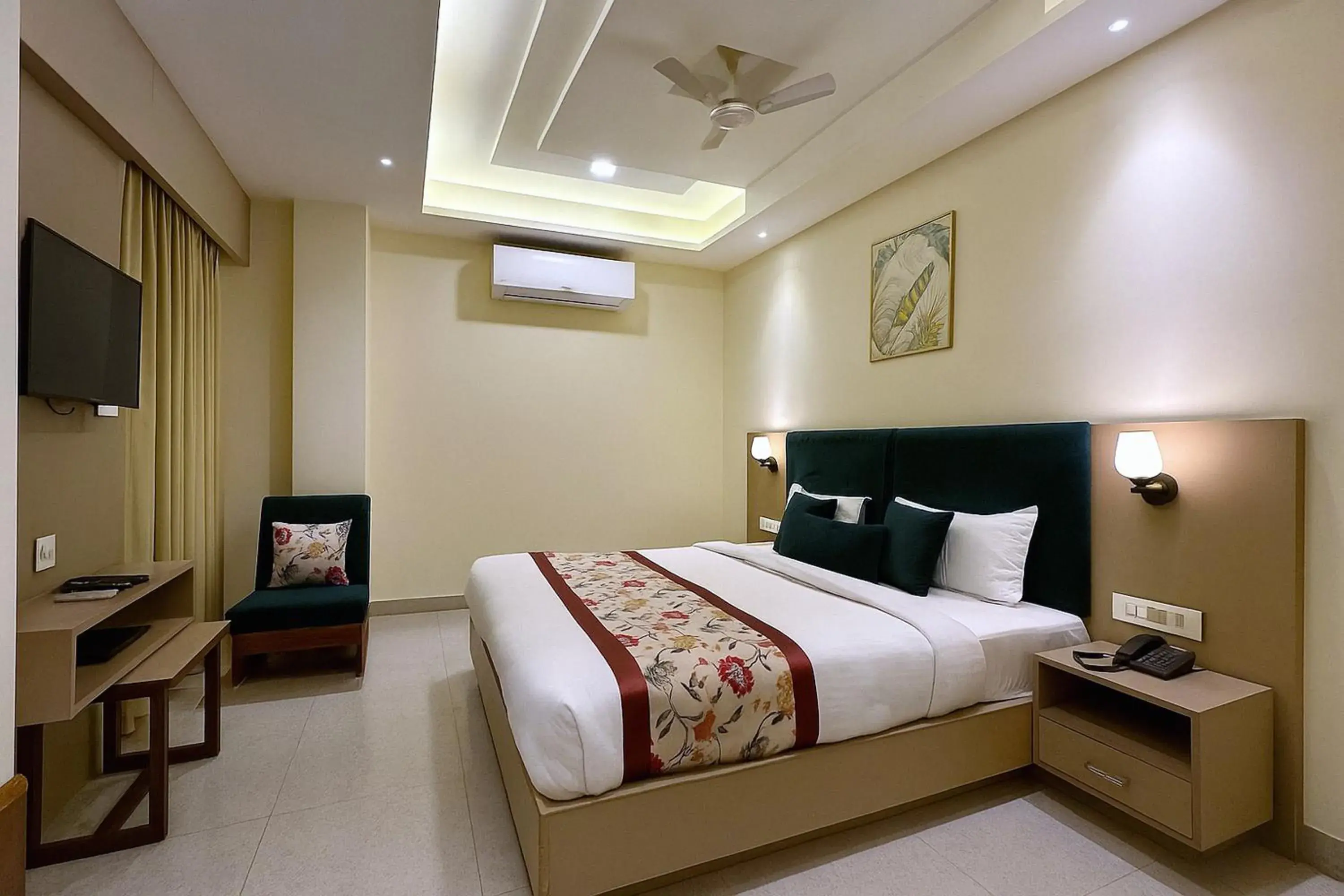 Superior King Room in RION - A Boutique Hotel Superior King Room in RION - A Boutique Hotel