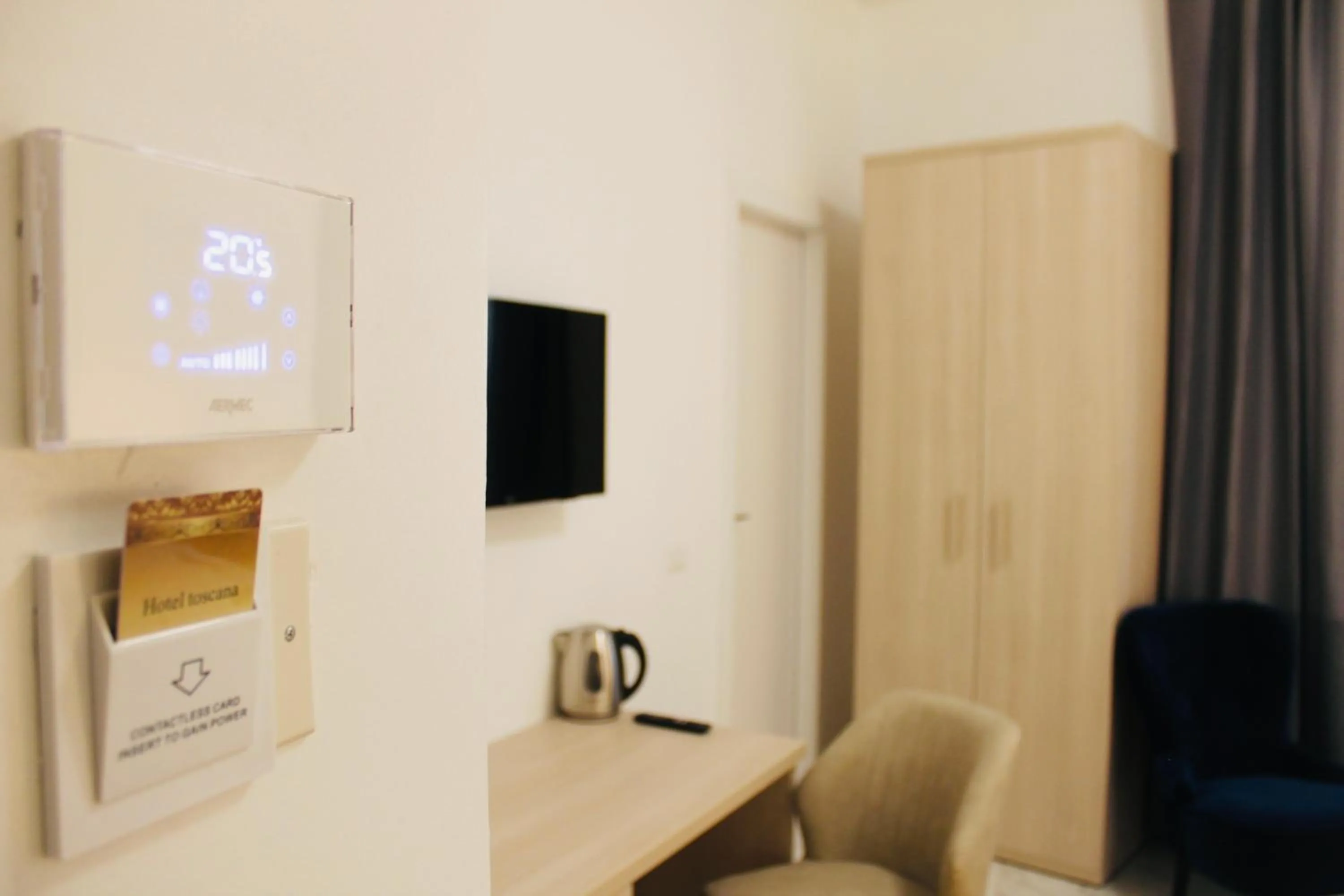 TV and multimedia in Hotel 900 Toscana