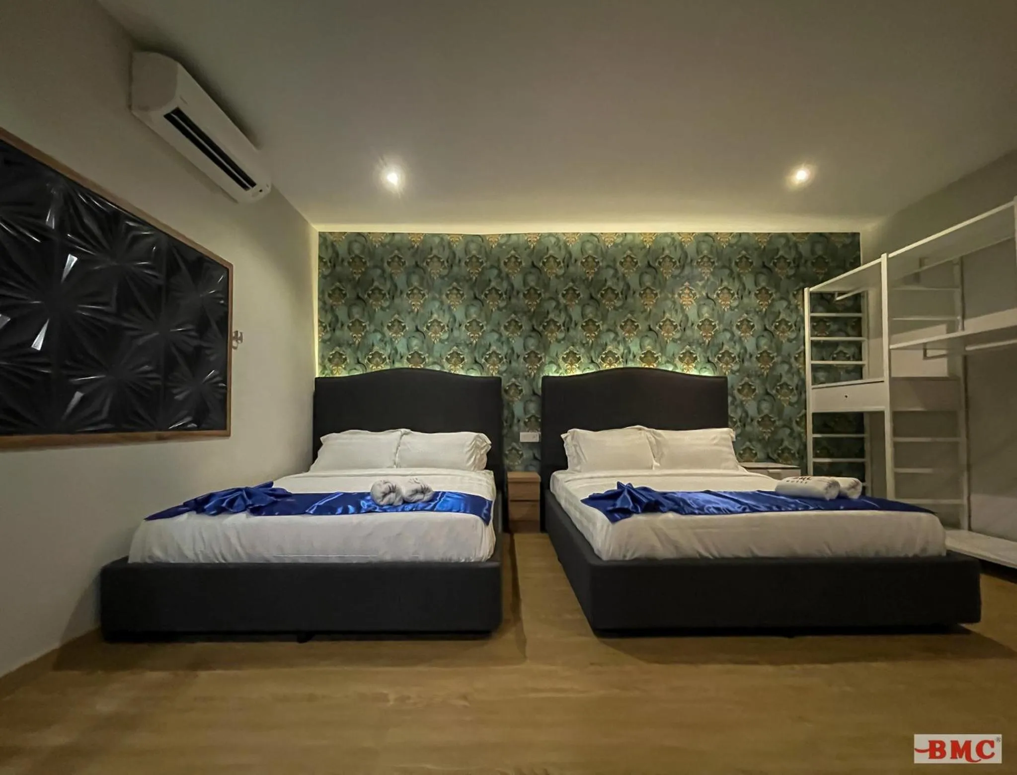 Bedroom, Bed in BMC Hotel