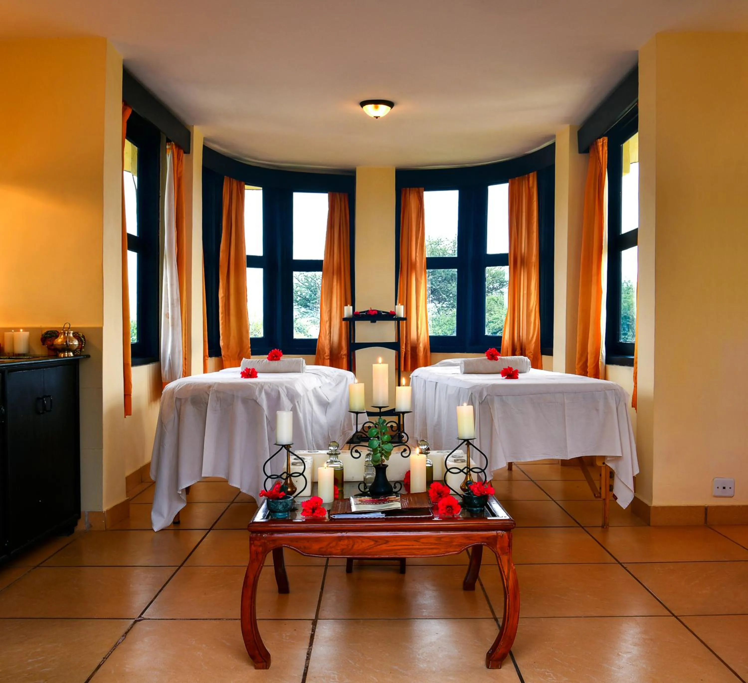 Property building, Bed in Clarks Safari Pushkar