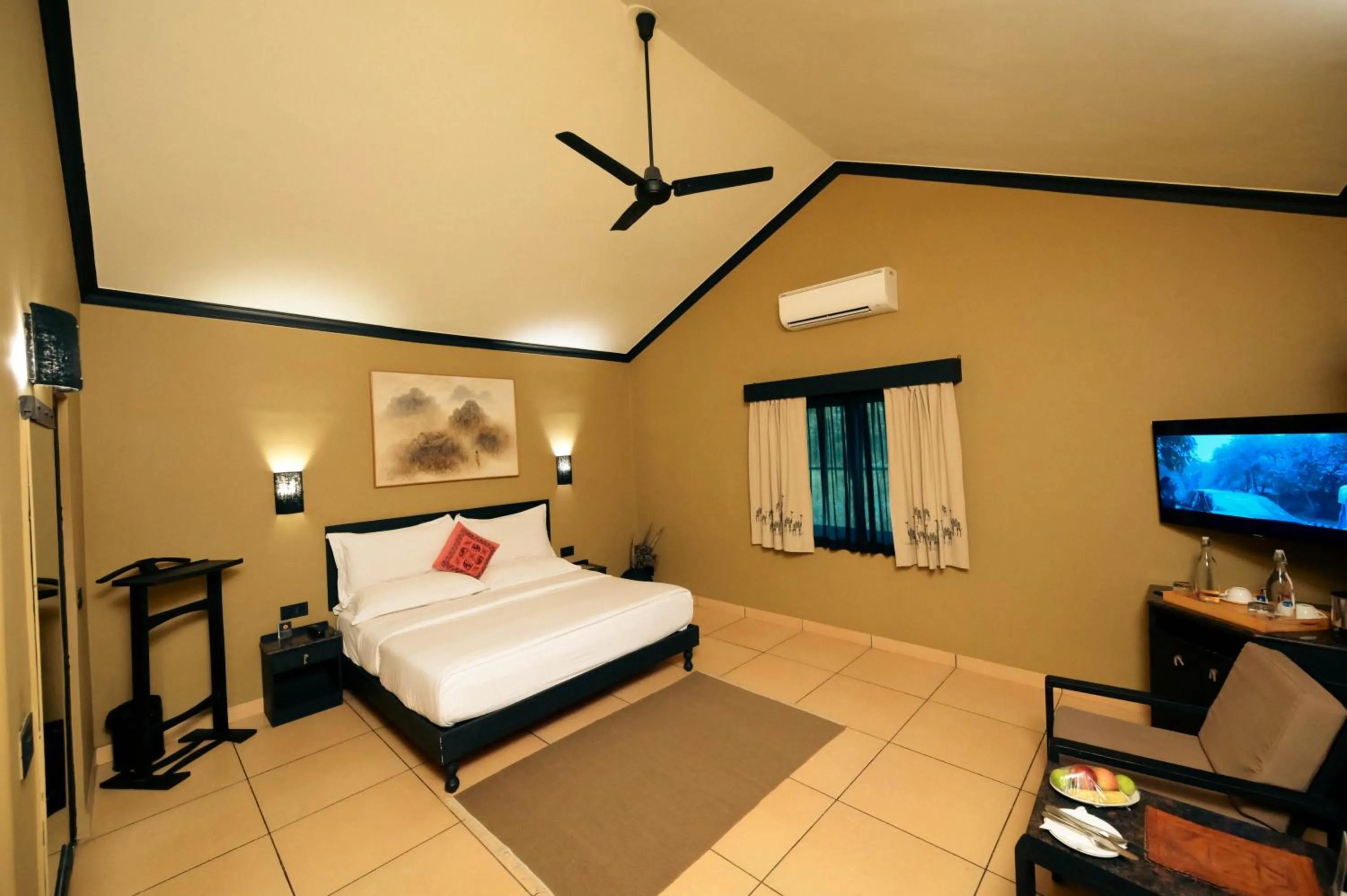 Bed in Clarks Safari Pushkar