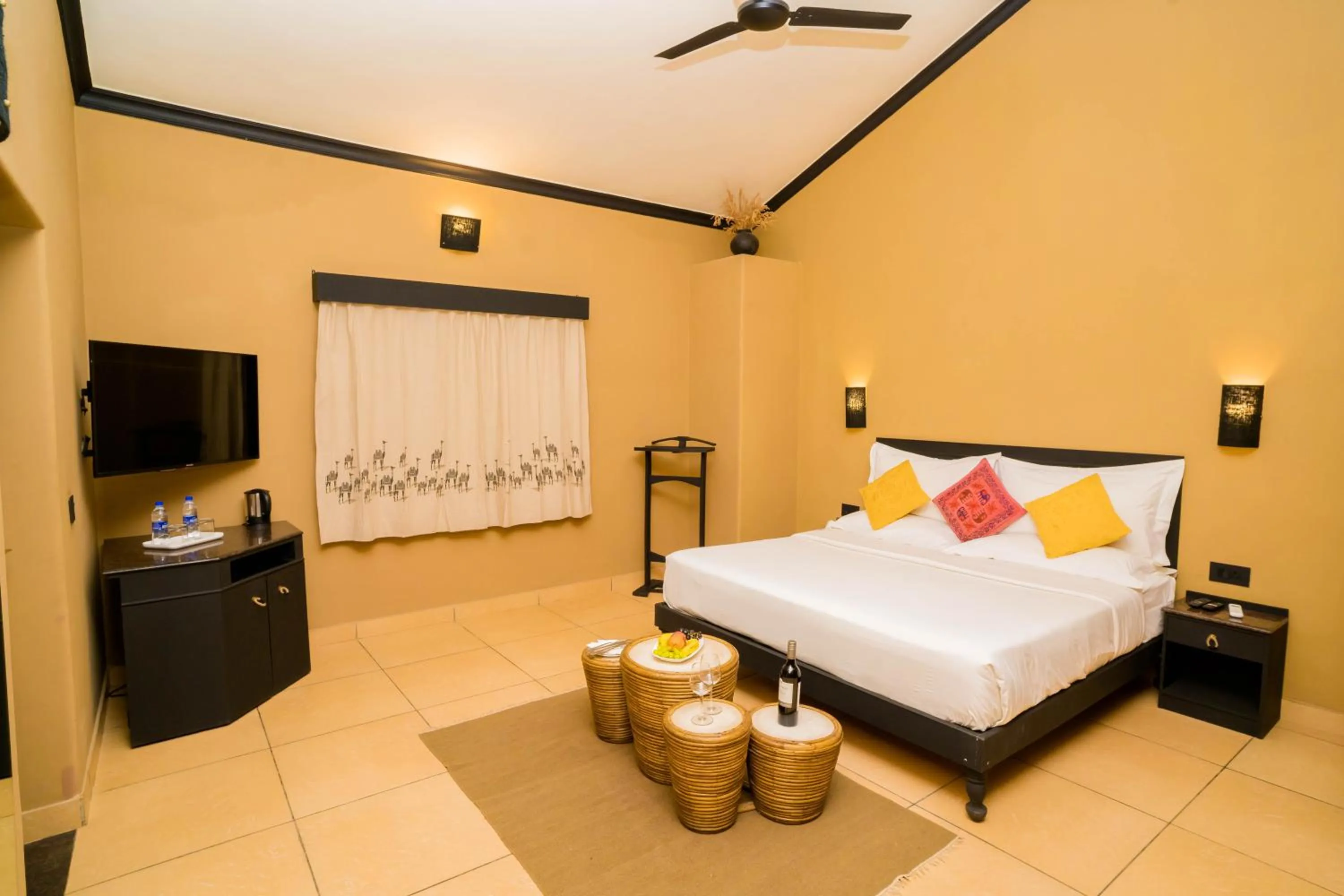 Bed in Clarks Safari Pushkar