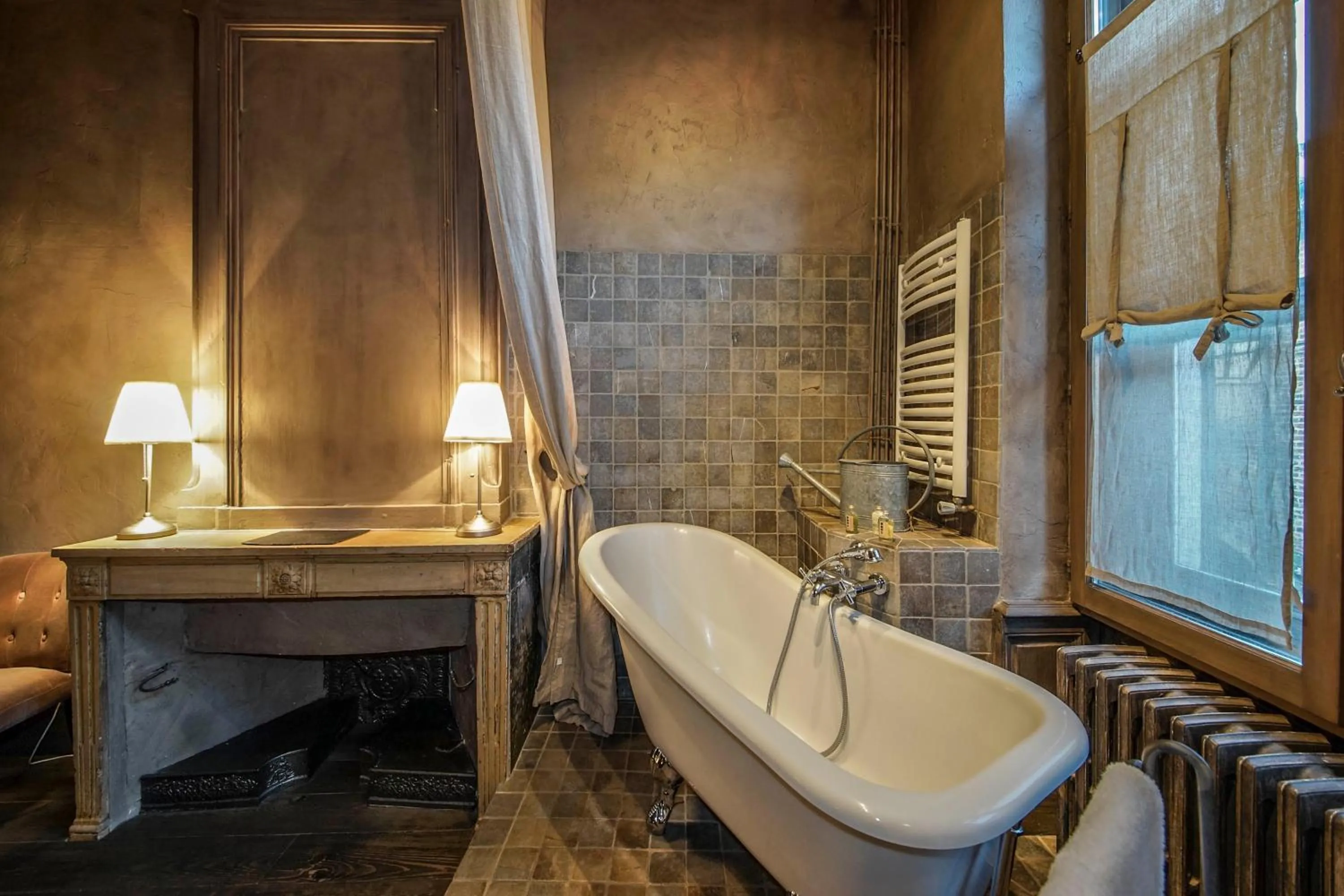 Bathroom in Hôtel de la Tour