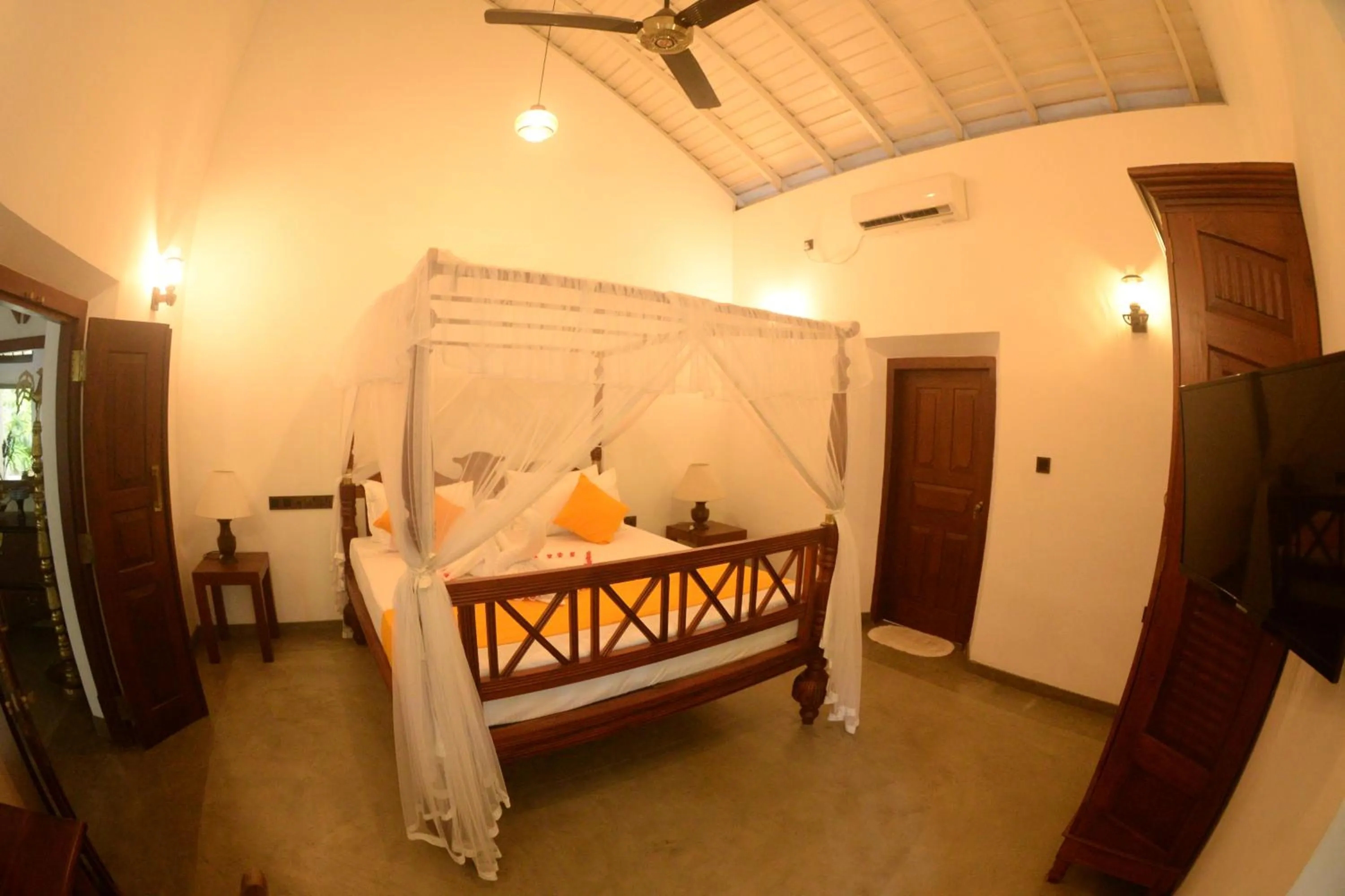 Bed in Pinipahana Walauwa Resort & villa