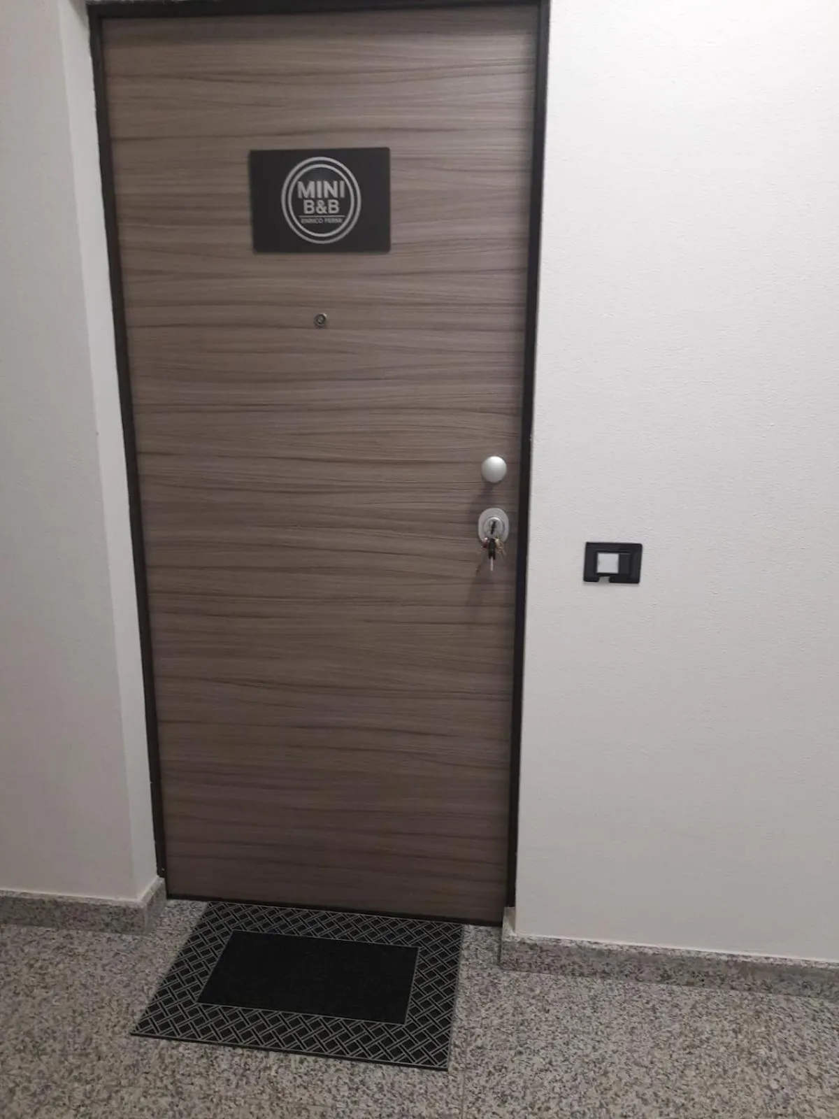 Facade/entrance in Mini B&B - Enrico Fermi