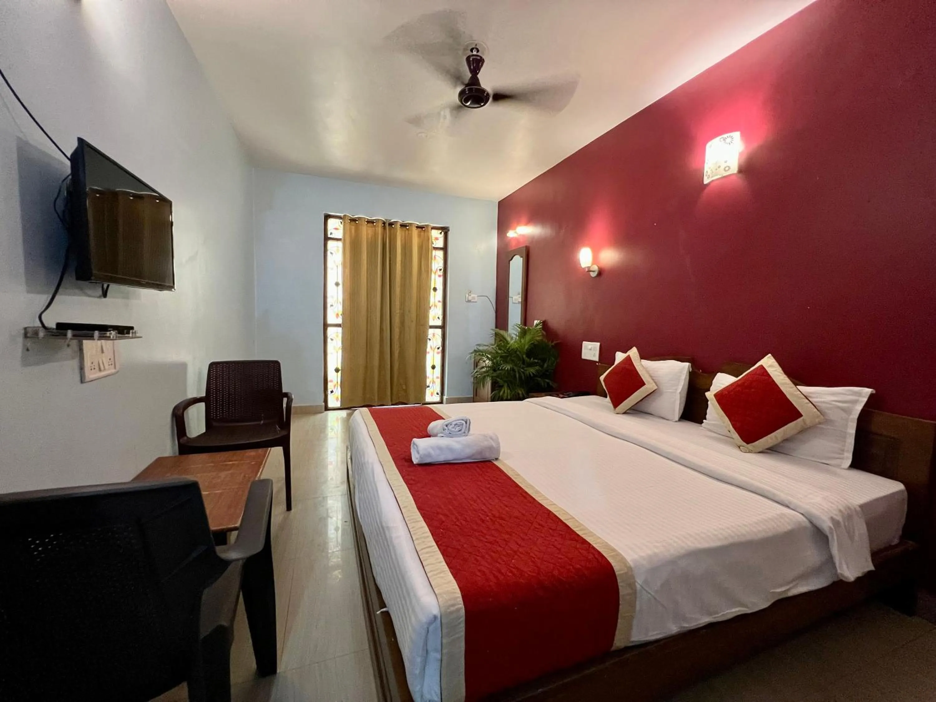 TV and multimedia, Bed in Baga Beach Myron