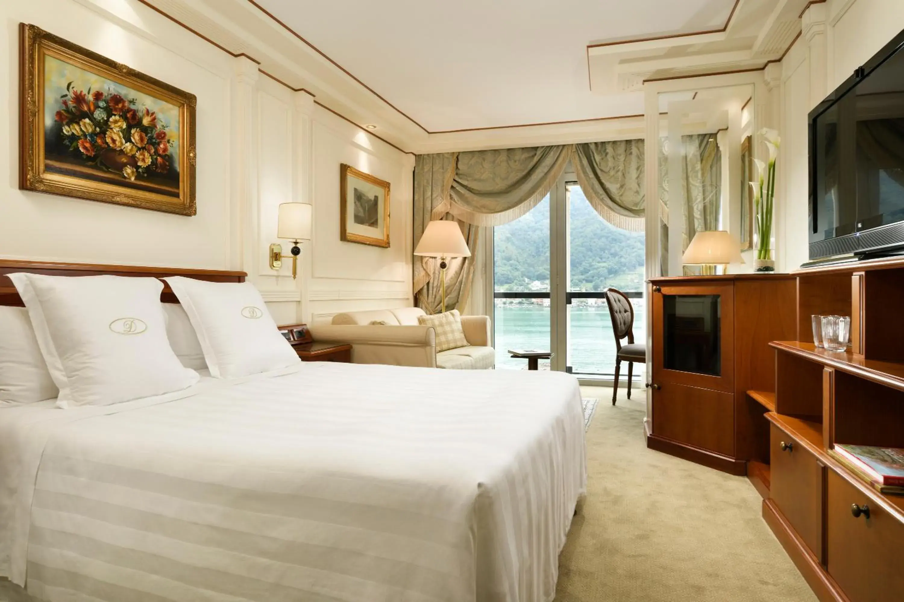 Double Room with Lake View in Swiss Diamond Hotel & Spa Double Room with Lake View in Swiss Diamond Hotel & Spa