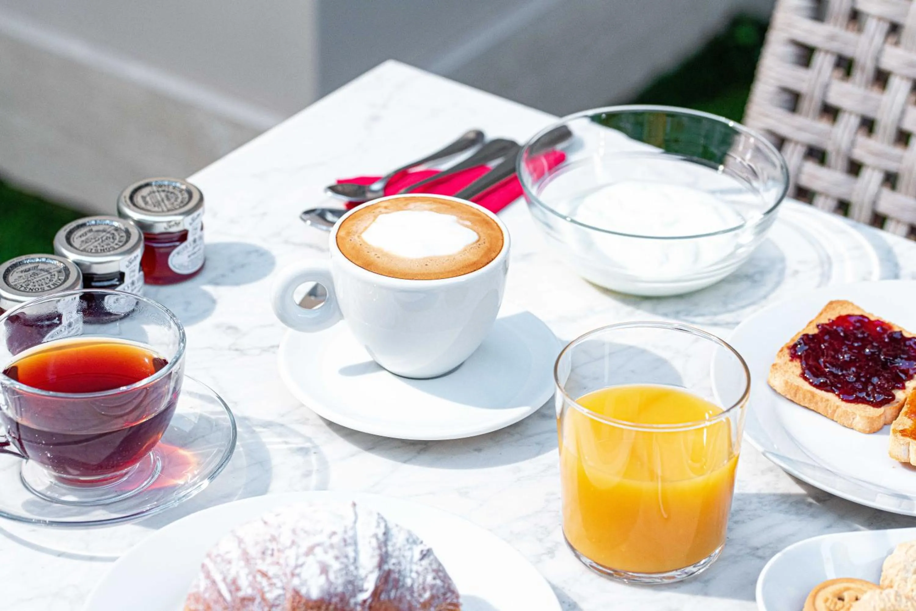 Italian breakfast in Nikis Collection Trastevere