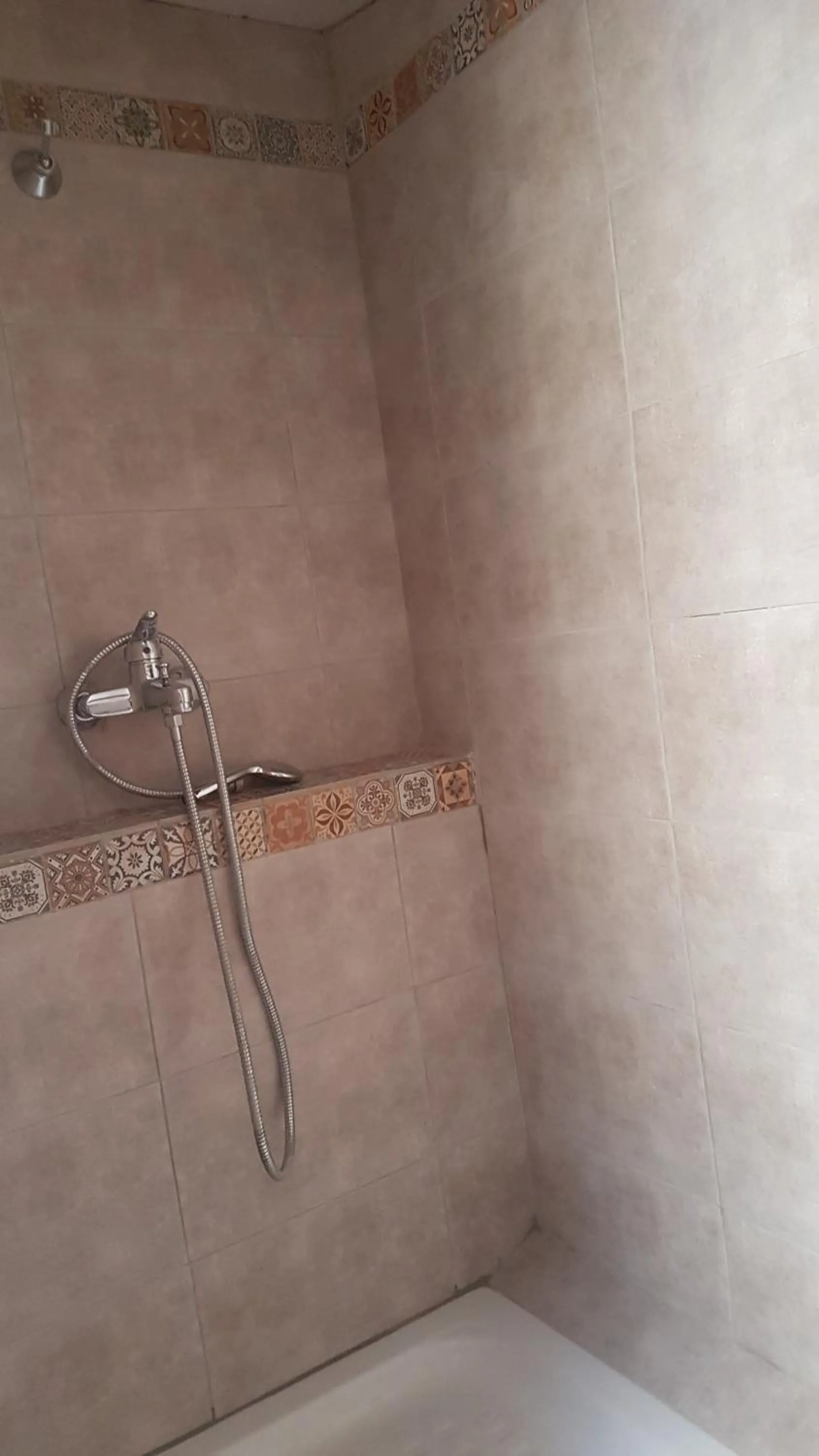 Shower in Le Clos du Cèdre