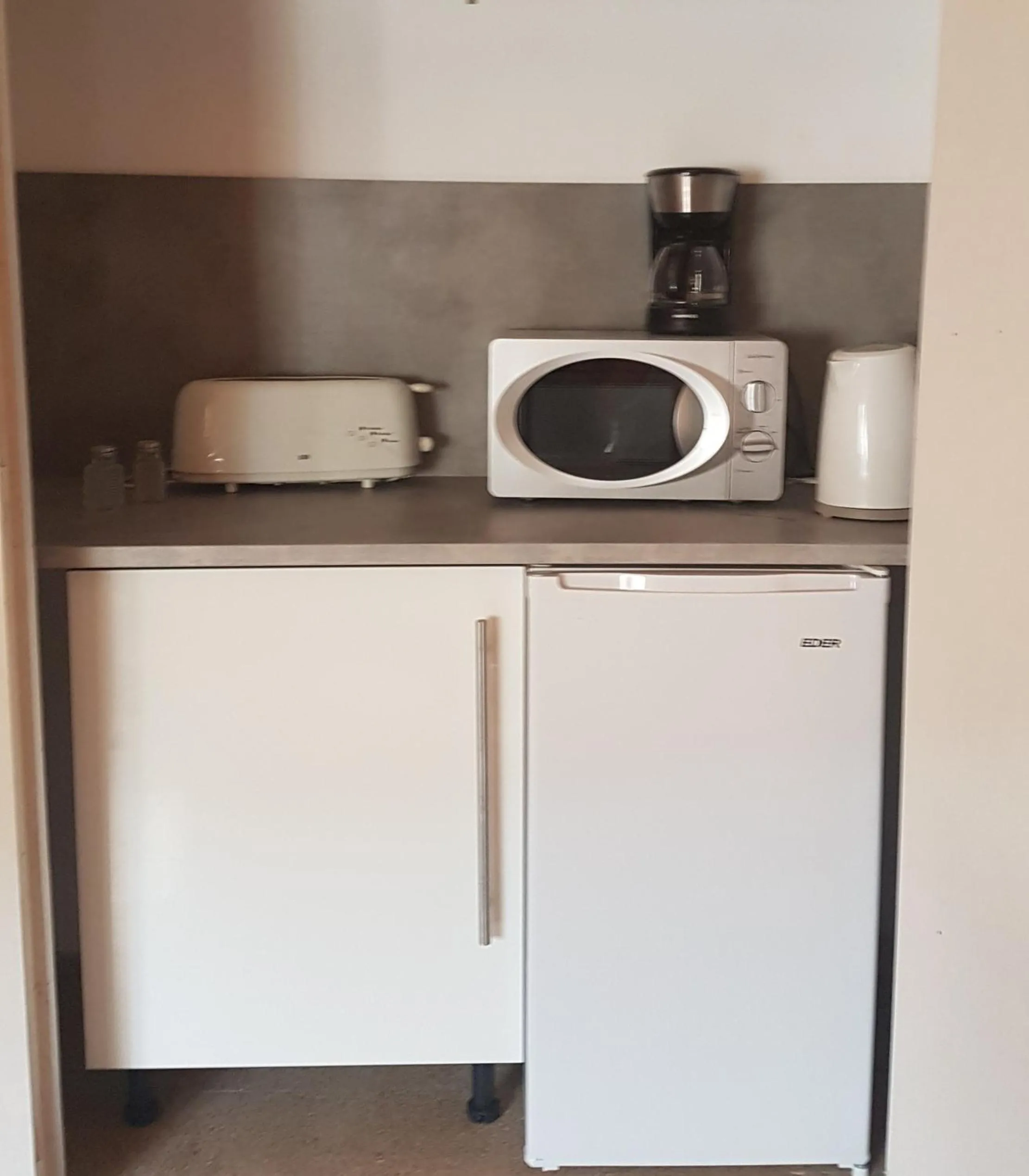 Coffee/tea facilities in Le Clos du Cèdre