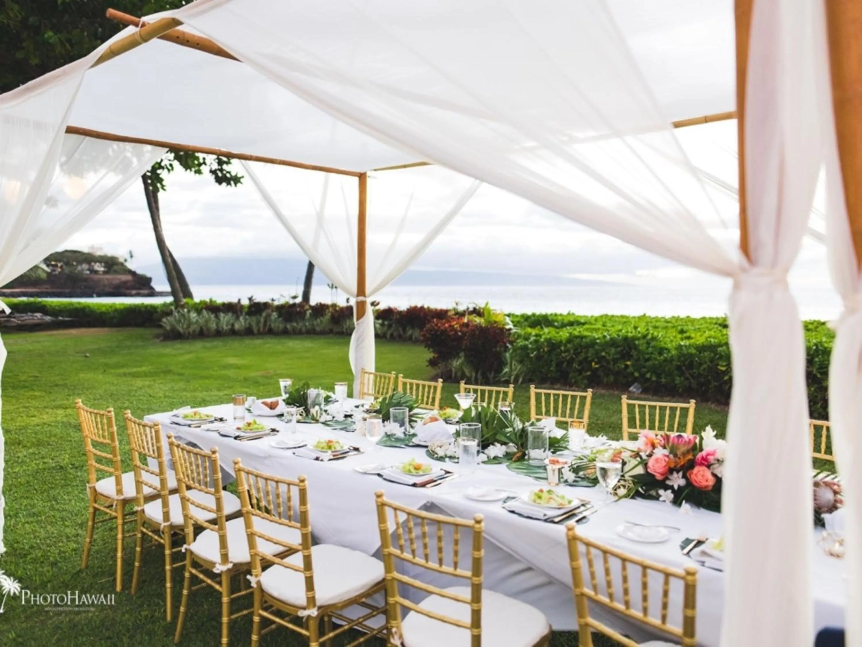 wedding in Royal Lahaina Resort & Bungalows