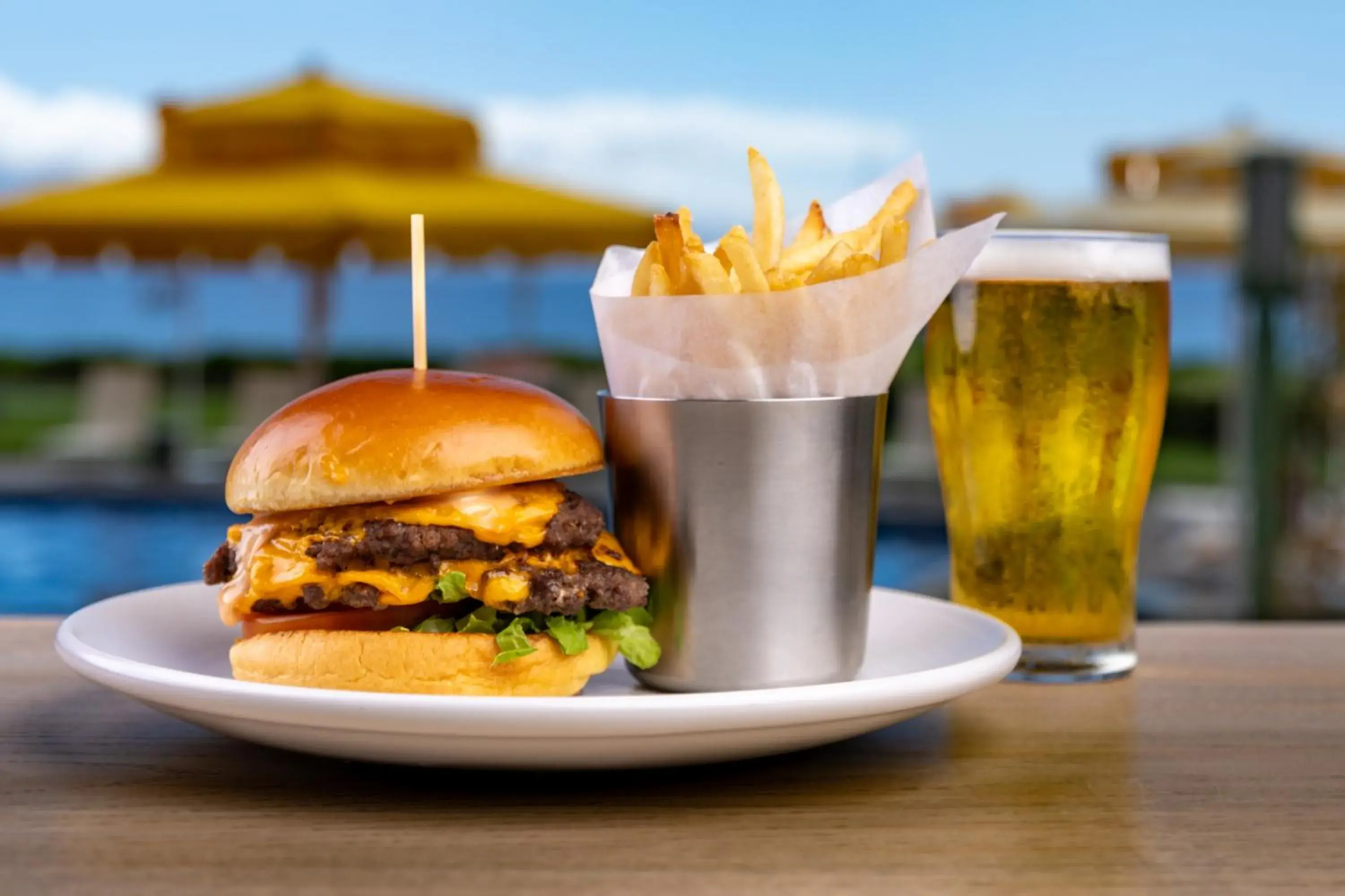 Restaurant/places to eat in Royal Lahaina Resort & Bungalows Restaurant/places to eat in Royal Lahaina Resort & Bungalows