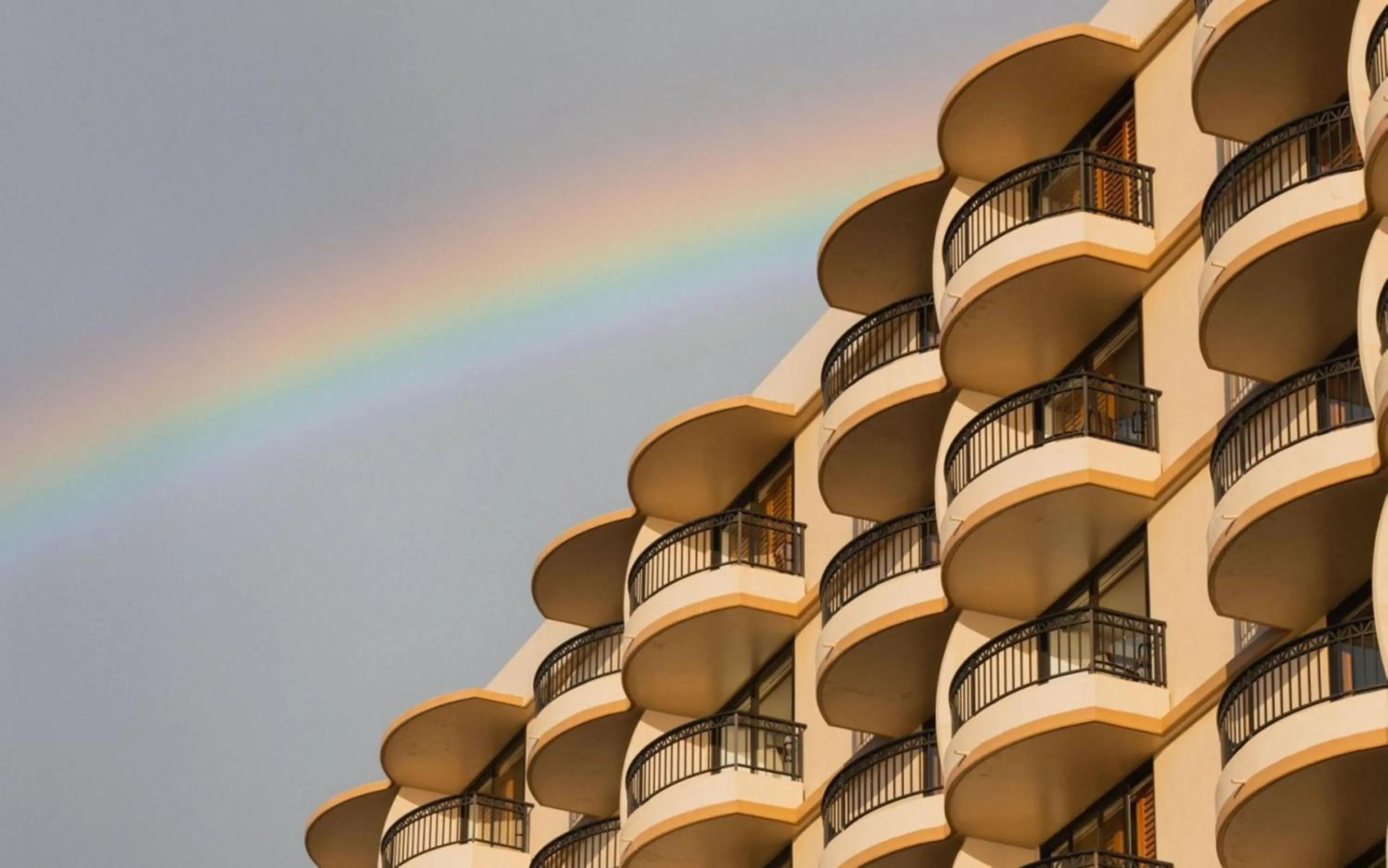 Facade/entrance in Royal Lahaina Resort & Bungalows