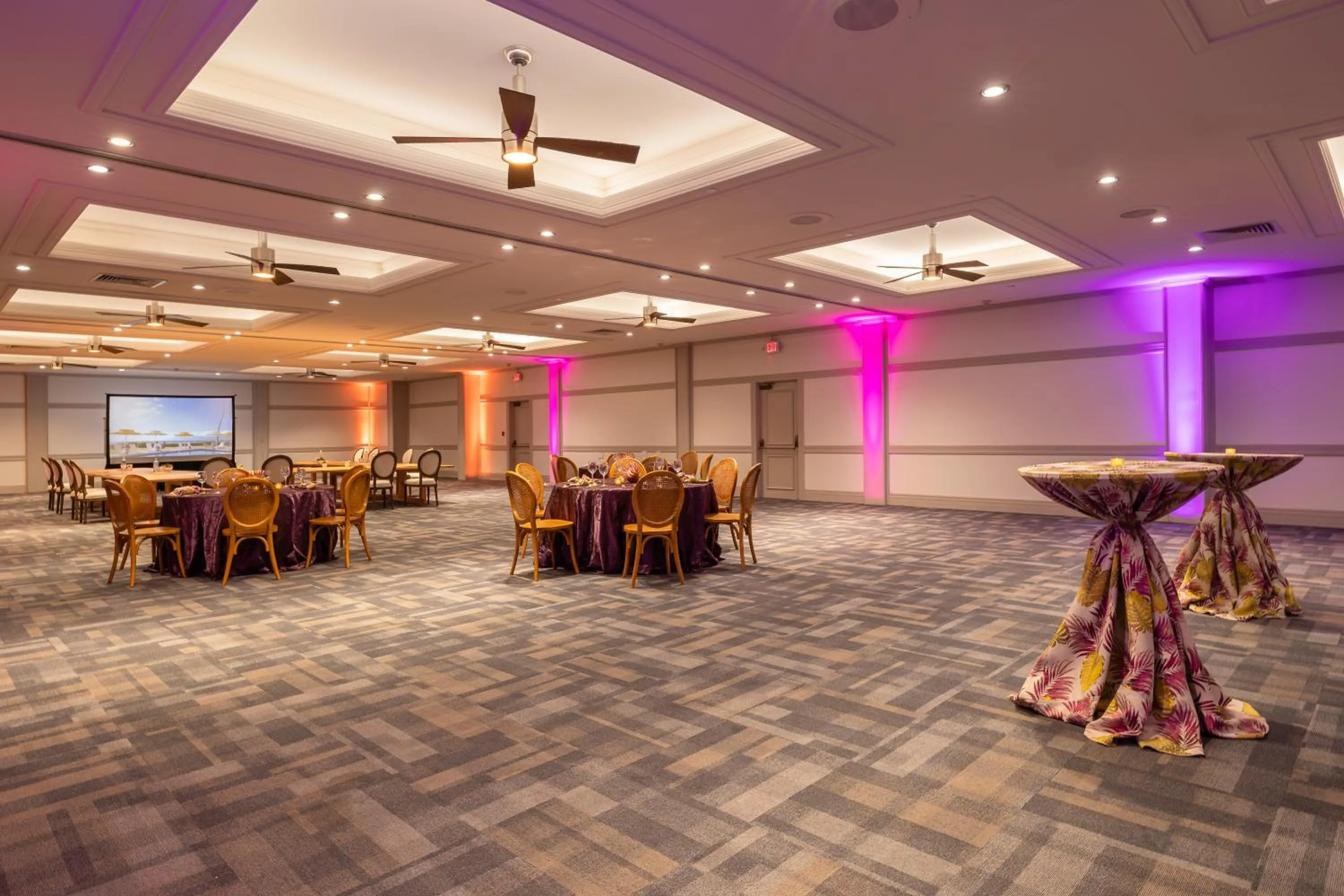 Meeting/conference room in Royal Lahaina Resort & Bungalows