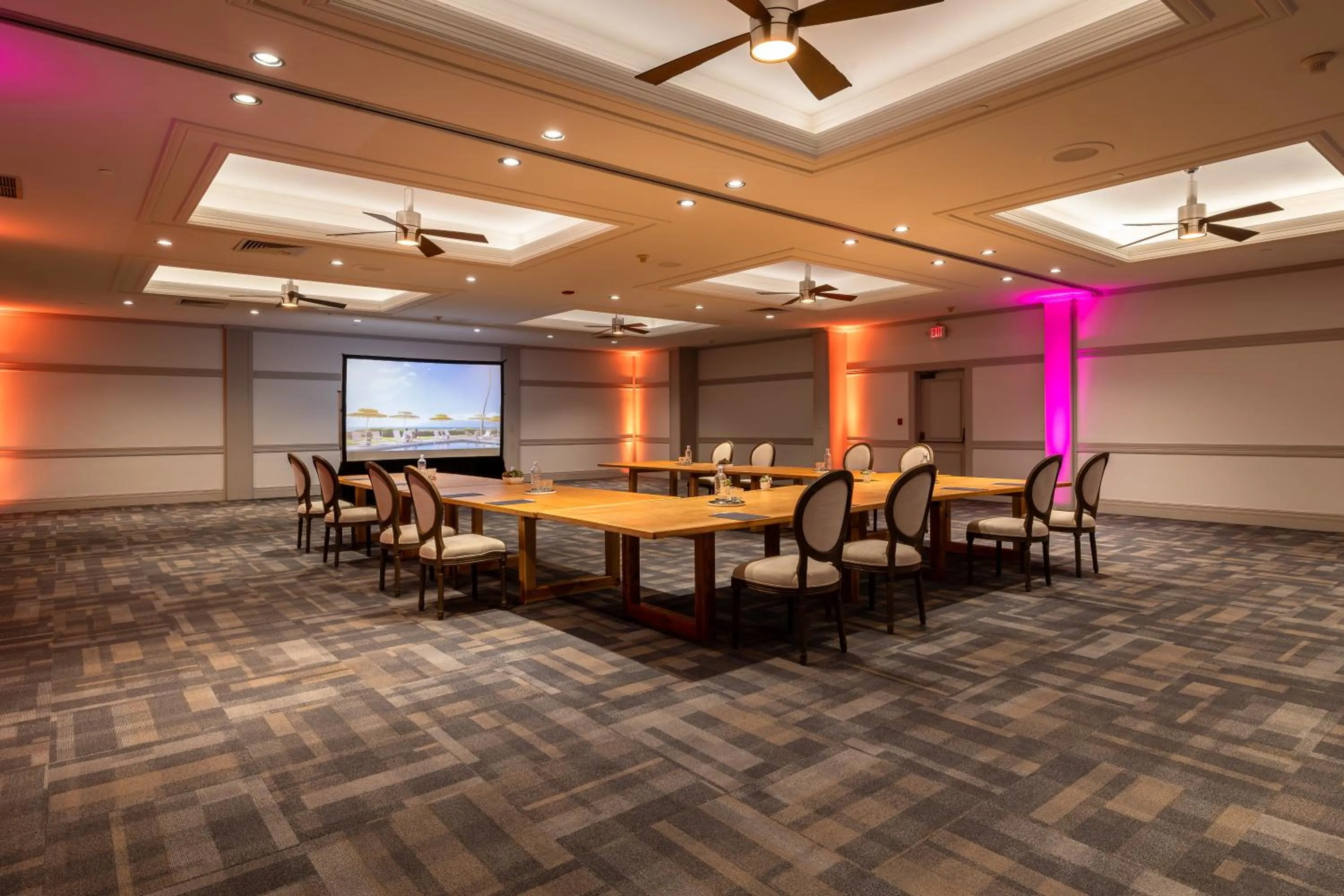 Meeting/conference room in Royal Lahaina Resort & Bungalows
