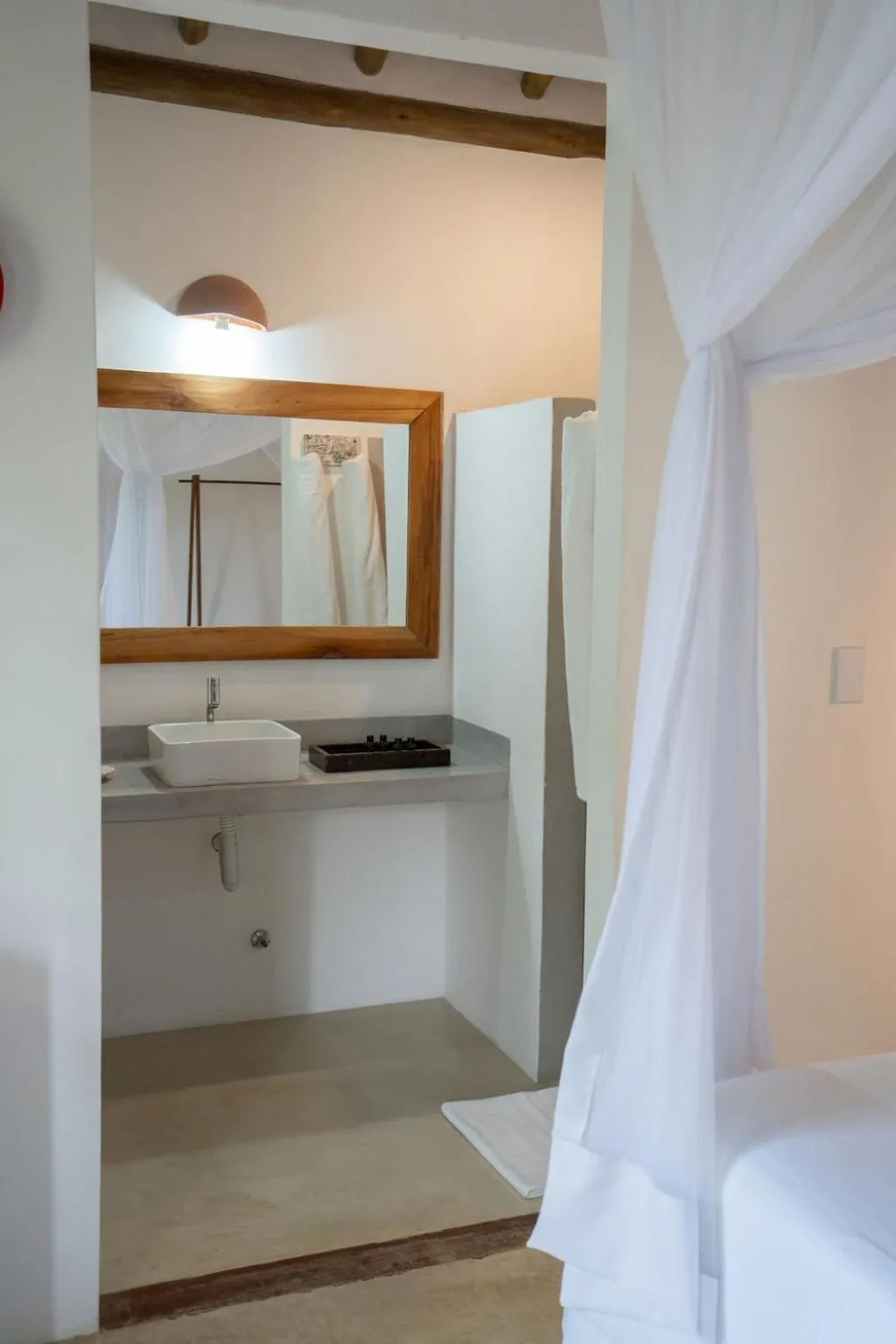 Bathroom, Bed in Corais de Trancoso Boutique