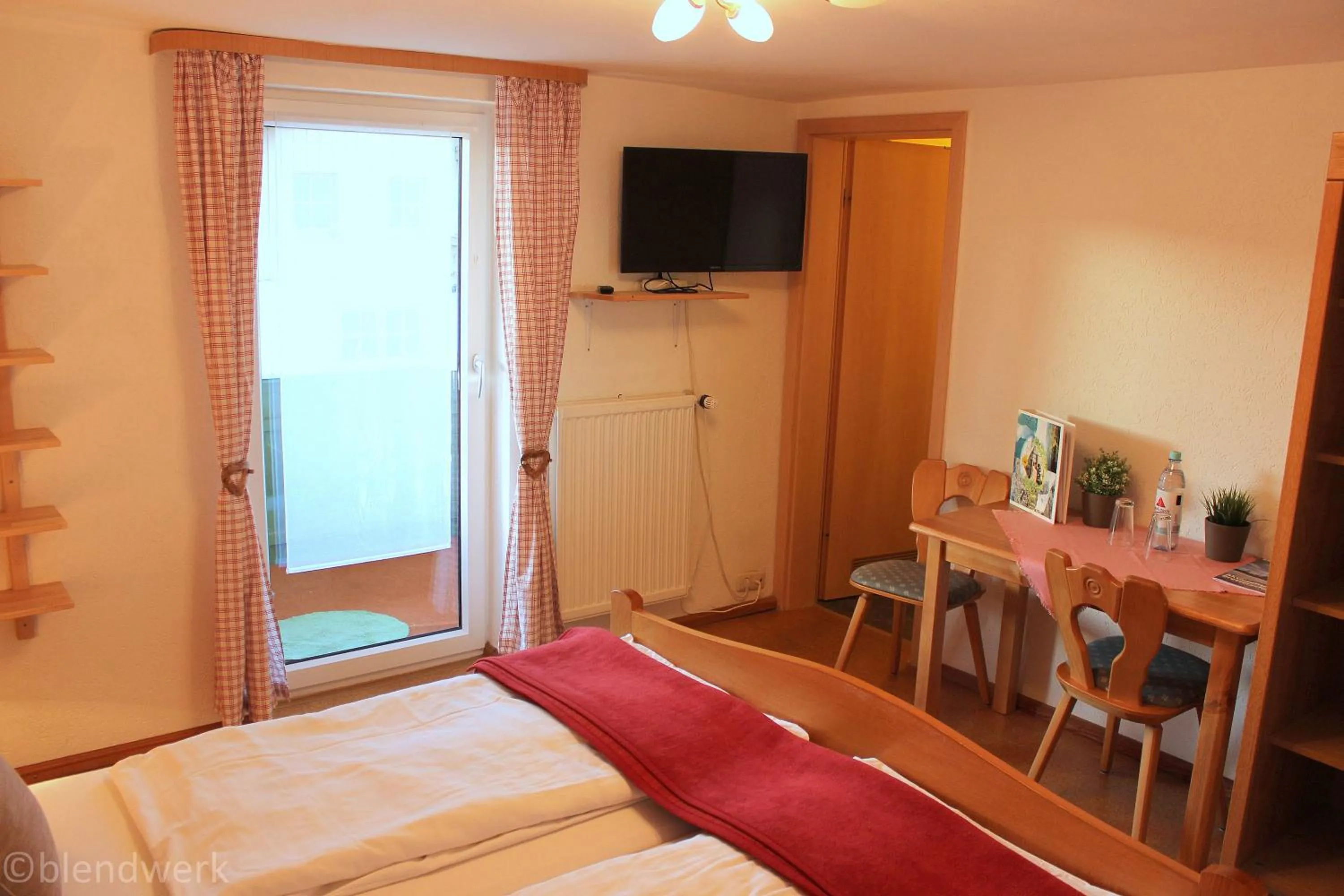 Photo of the whole room, Bed in Pension Weigert
