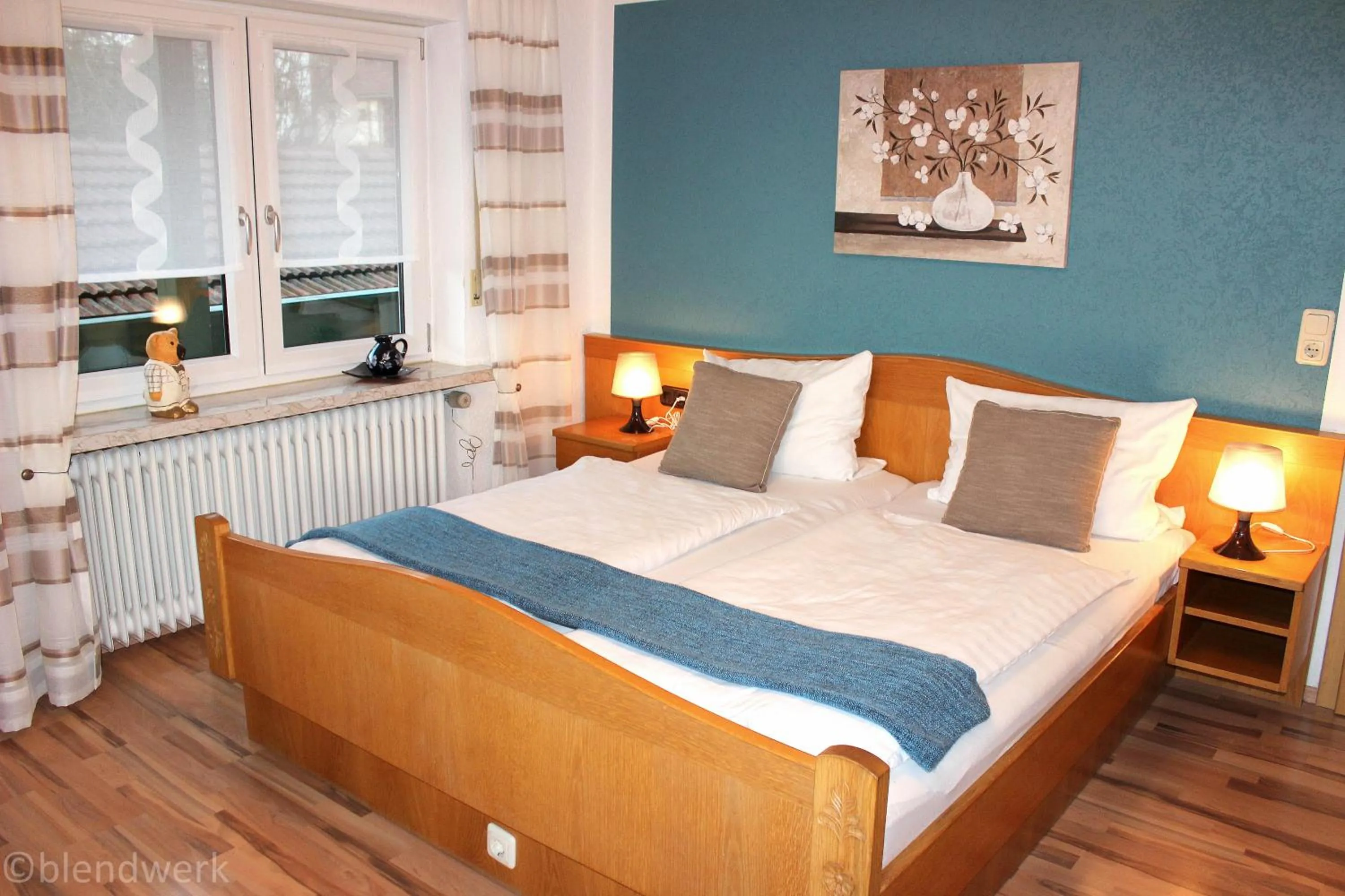 Photo of the whole room, Bed in Pension Weigert