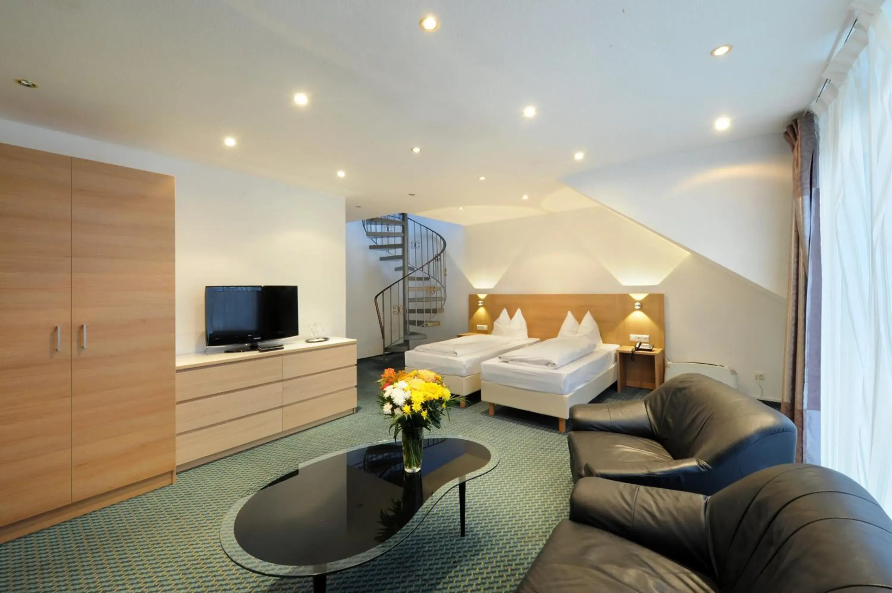 Photo of the whole room, Bed in Bellevue Hotel Photo of the whole room, Bed in Bellevue Hotel