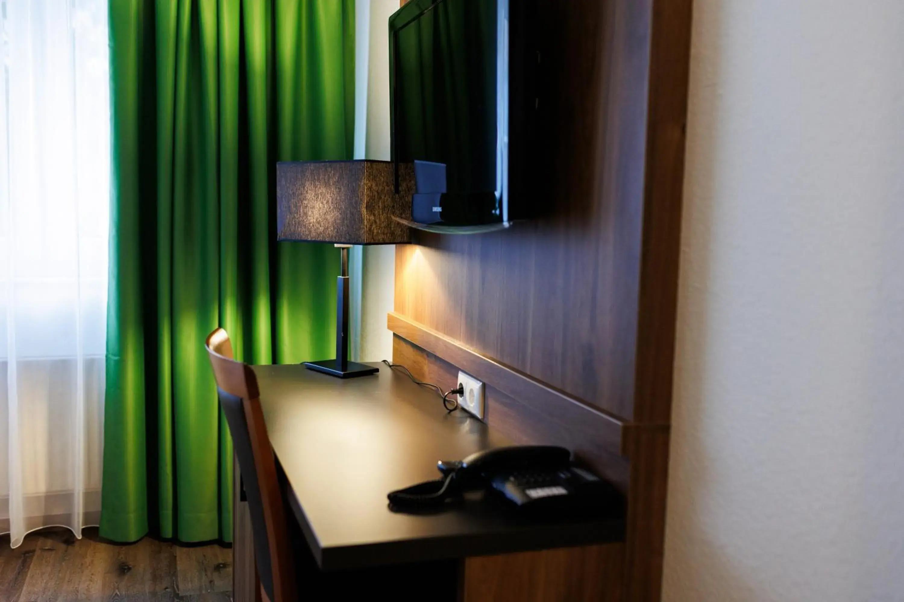 Deluxe Twin Room in Bellevue Hotel Deluxe Twin Room in Bellevue Hotel