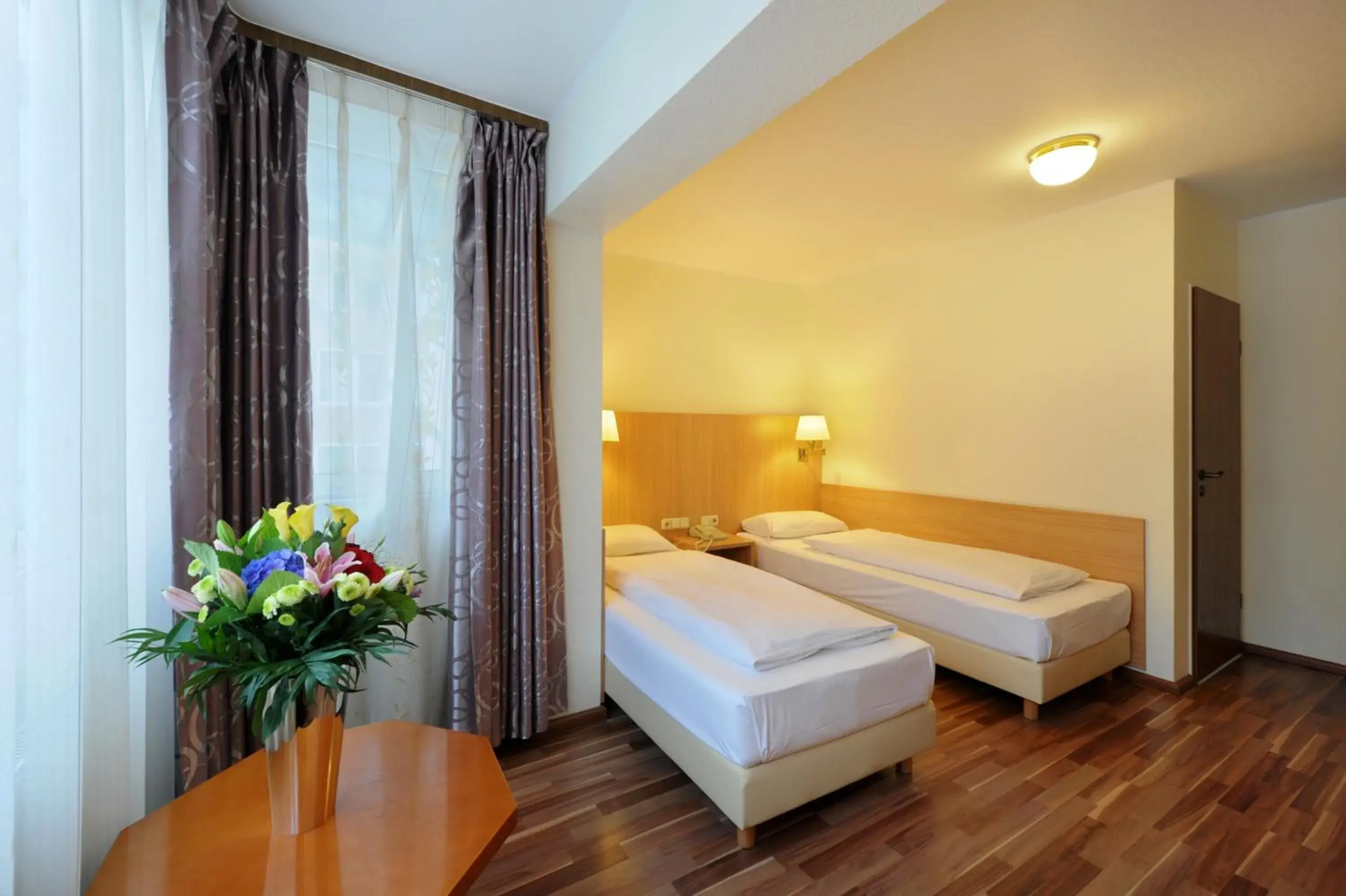 Photo of the whole room, Bed in Bellevue Hotel Photo of the whole room, Bed in Bellevue Hotel