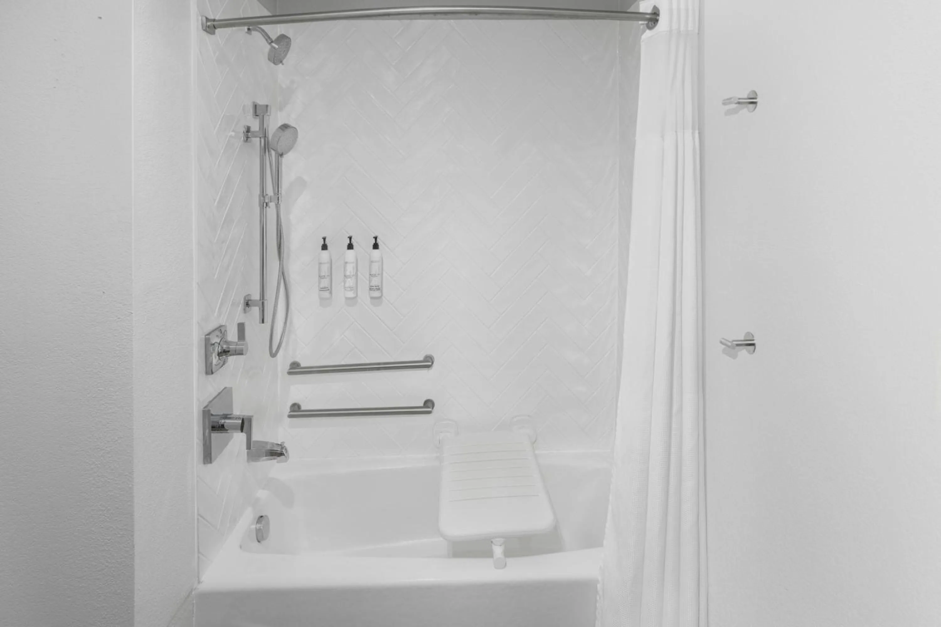 Bathroom in TownePlace Suites Detroit Warren