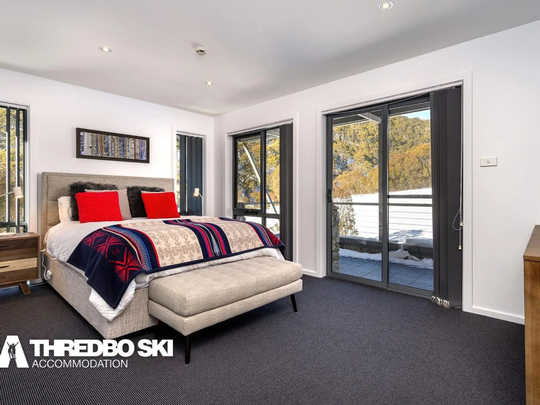 Bedroom, Bed in Snowbound Chalet 3