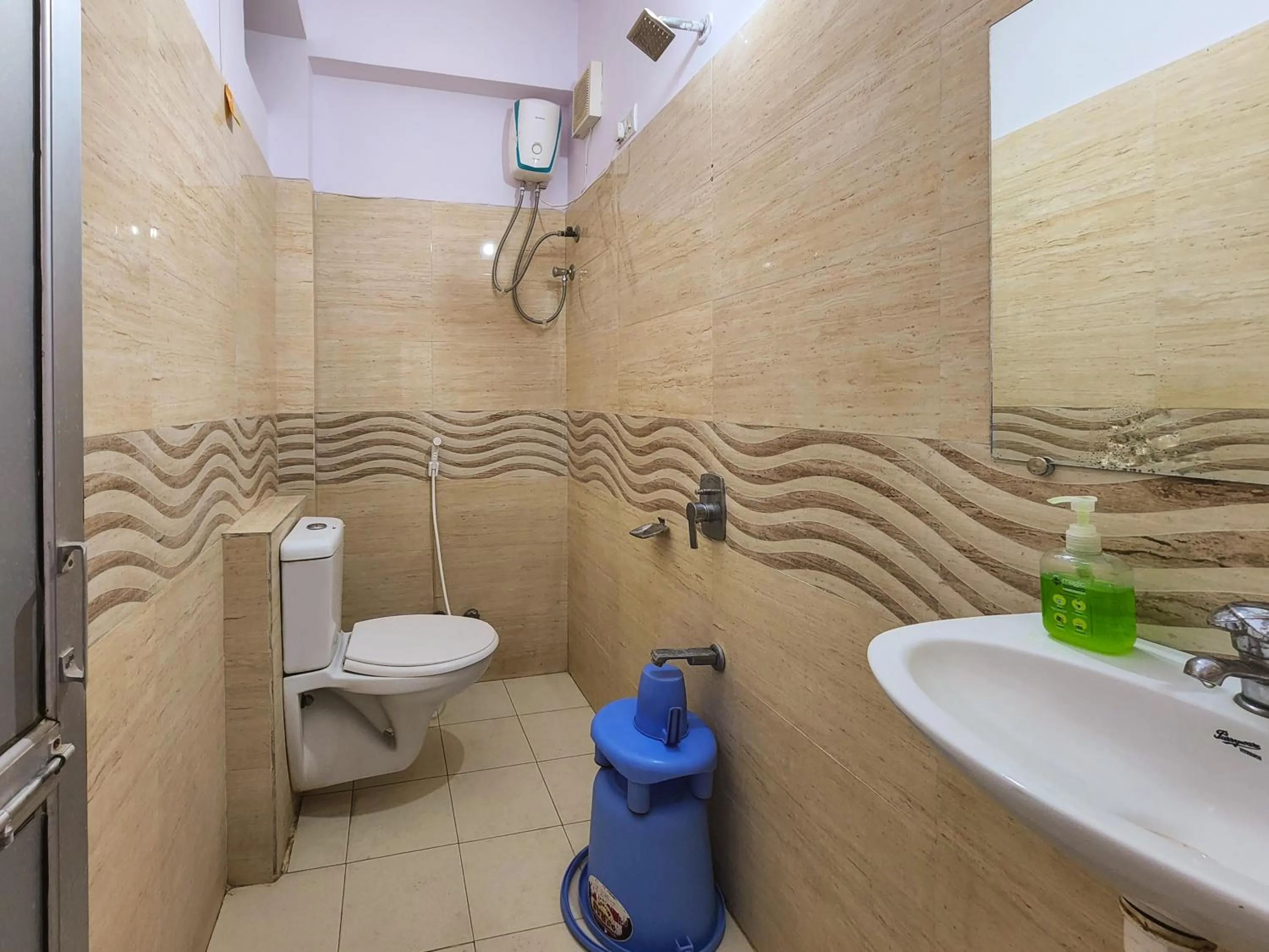 Bathroom in Shivani Inn Hotel & Banquet