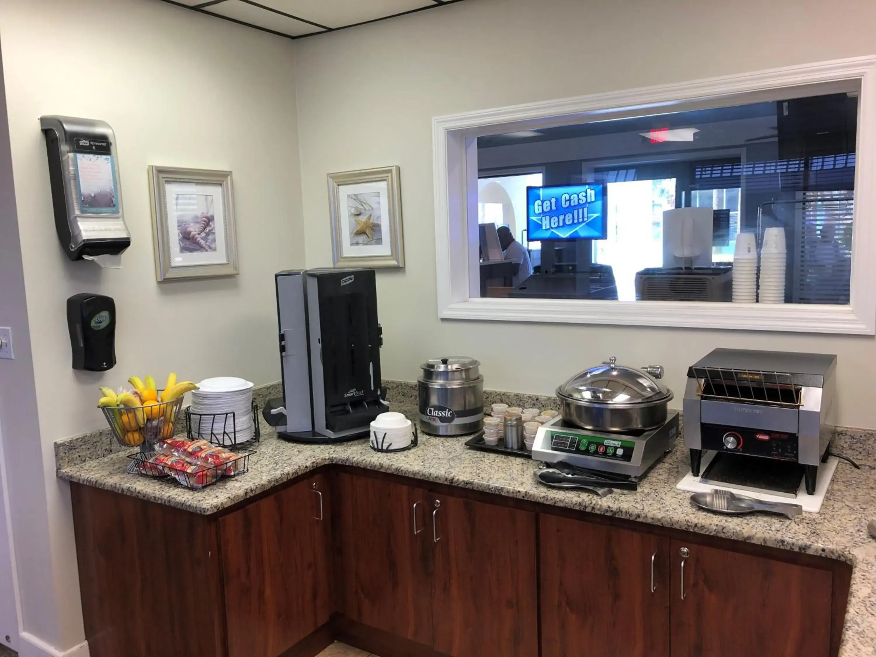 Breakfast in Days Inn by Wyndham Cocoa Beach Port Canaveral Breakfast in Days Inn by Wyndham Cocoa Beach Port Canaveral