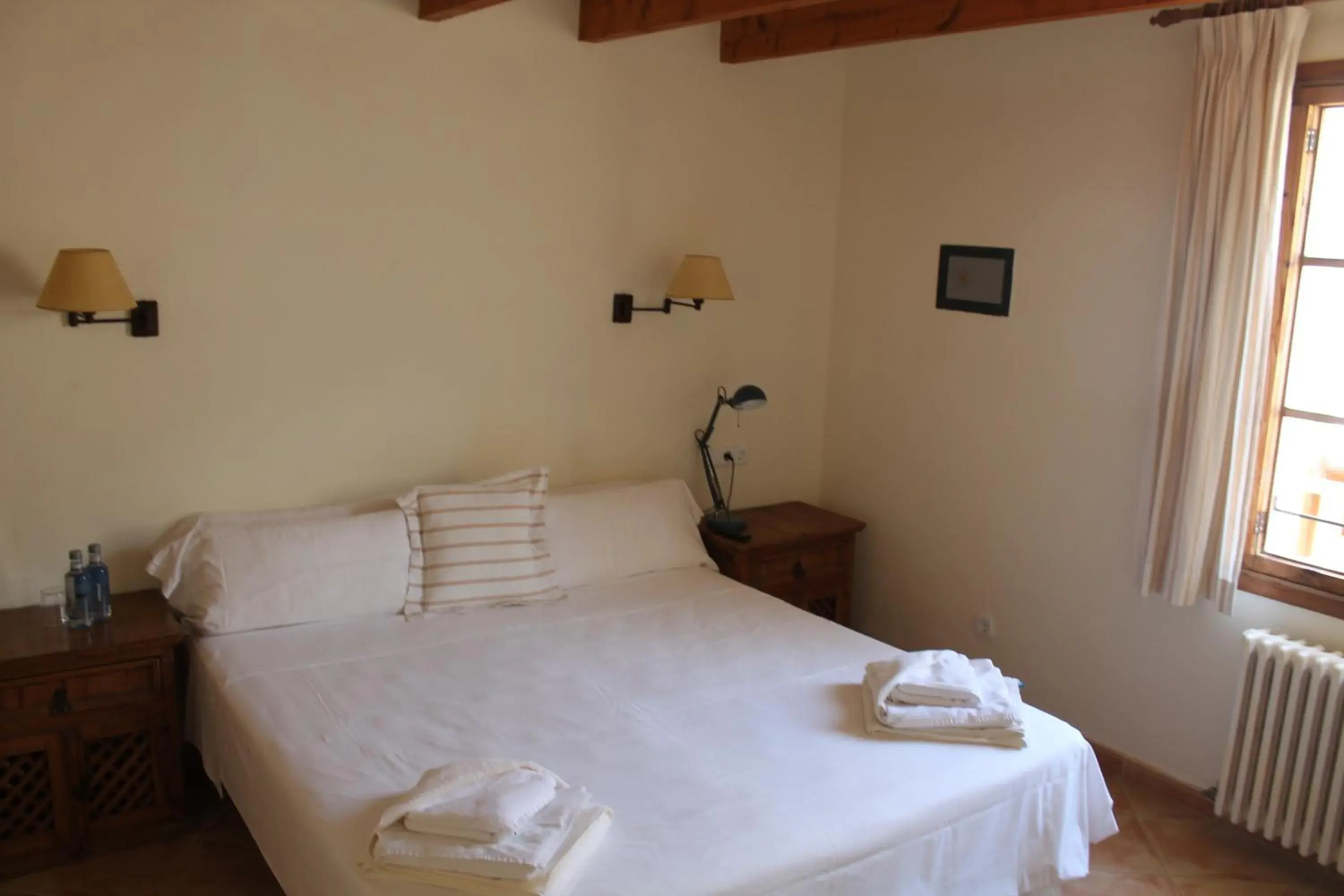 Bed in Hotel Rural Nou Dalt Muntanya Bed in Hotel Rural Nou Dalt Muntanya