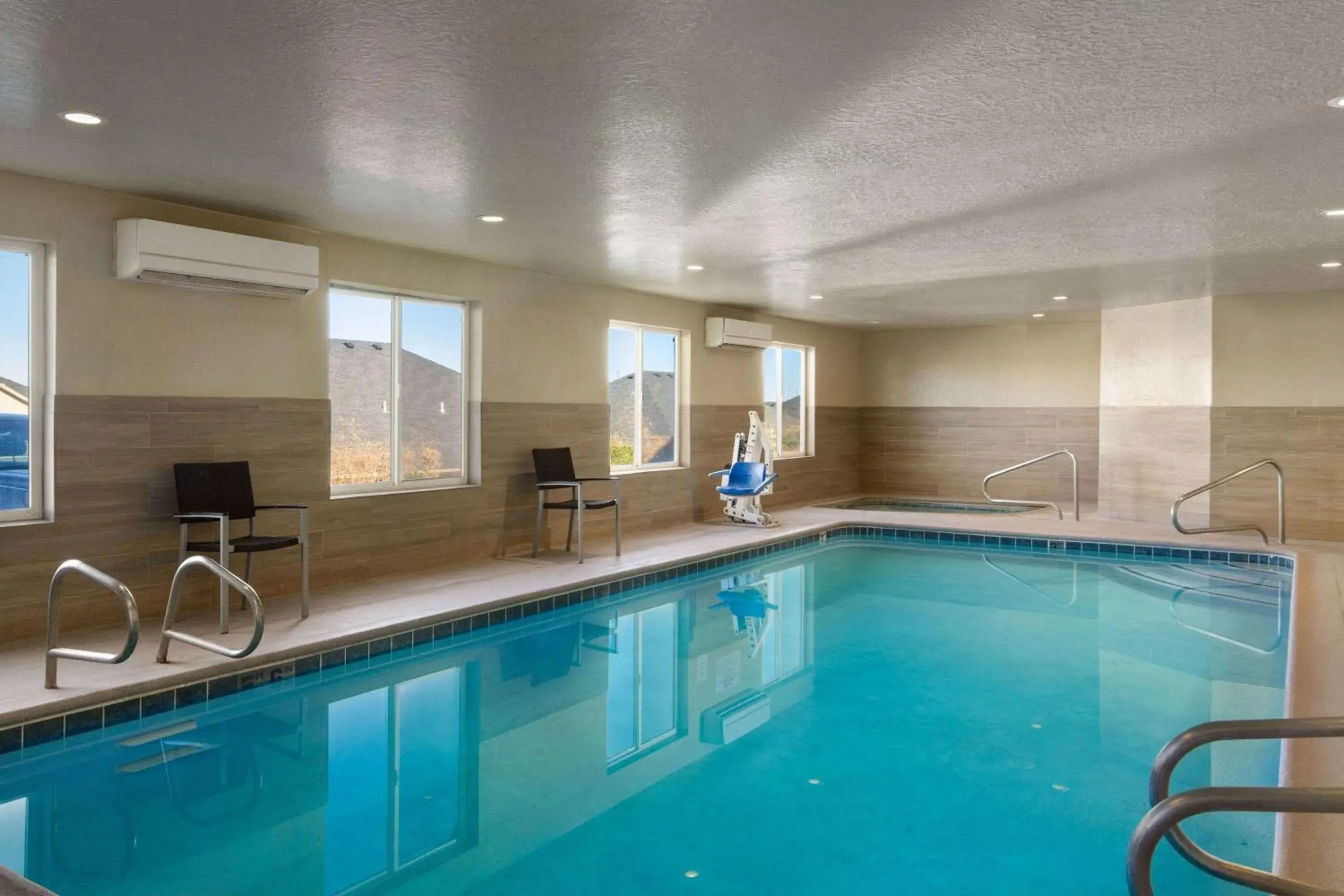 Pool view in Wingate by Wyndham Cedar City Pool view in Wingate by Wyndham Cedar City