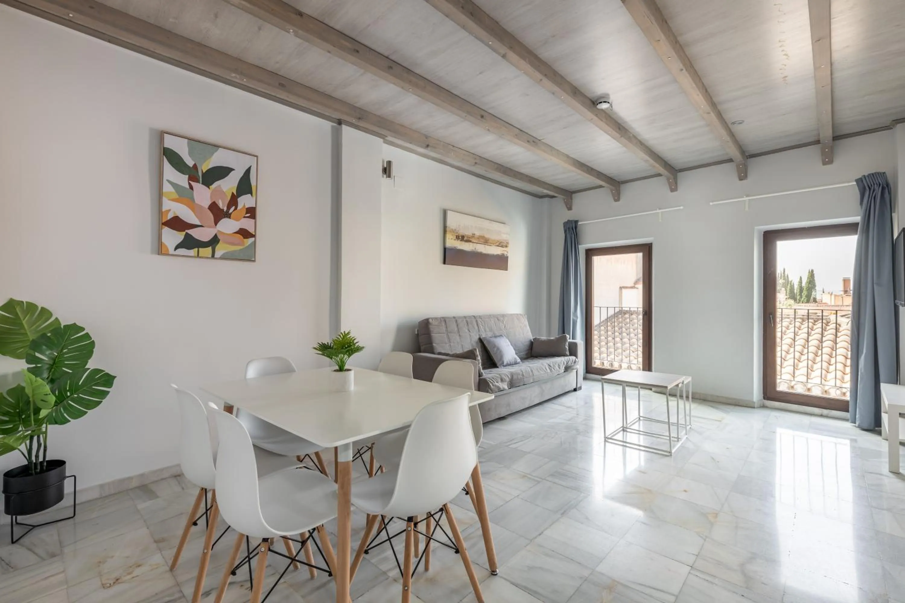 Living room in Apartamentos Realejo Granada Centro 3000