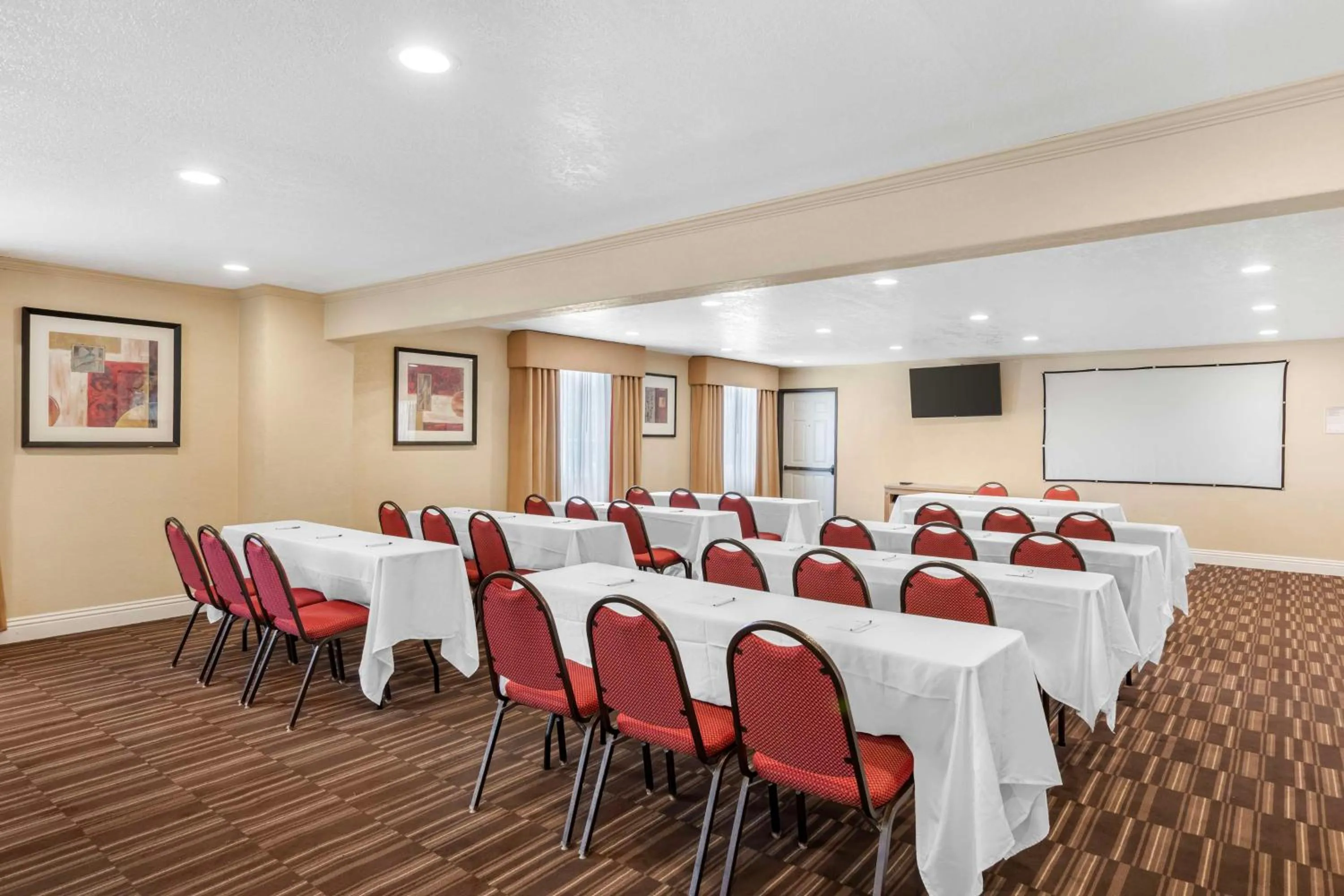 Meeting/conference room in Best Western Plus Ontario Airport & Convention Center