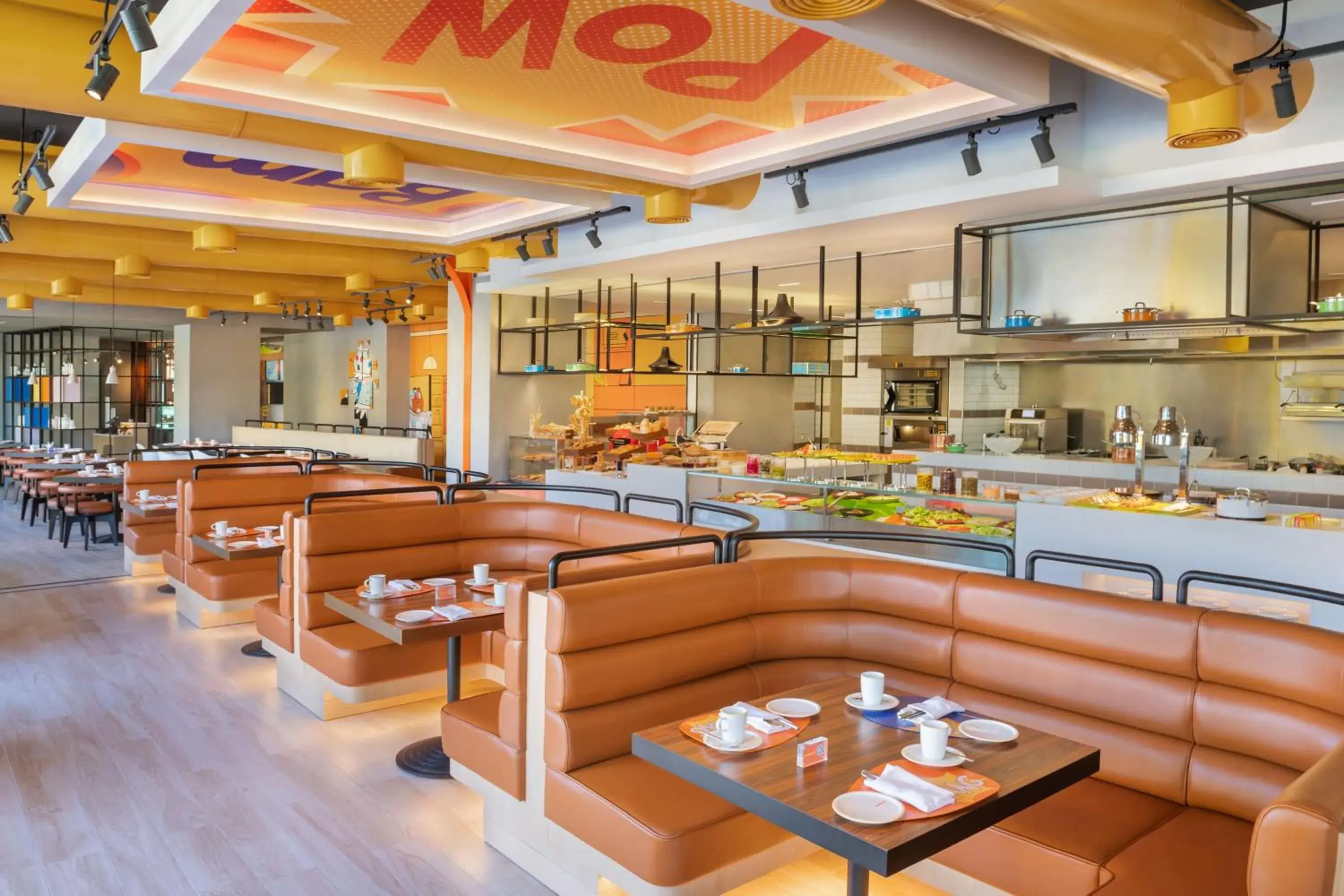 Restaurant/places to eat in The WB Abu Dhabi, Curio Collection By Hilton Restaurant/places to eat in The WB Abu Dhabi, Curio Collection By Hilton