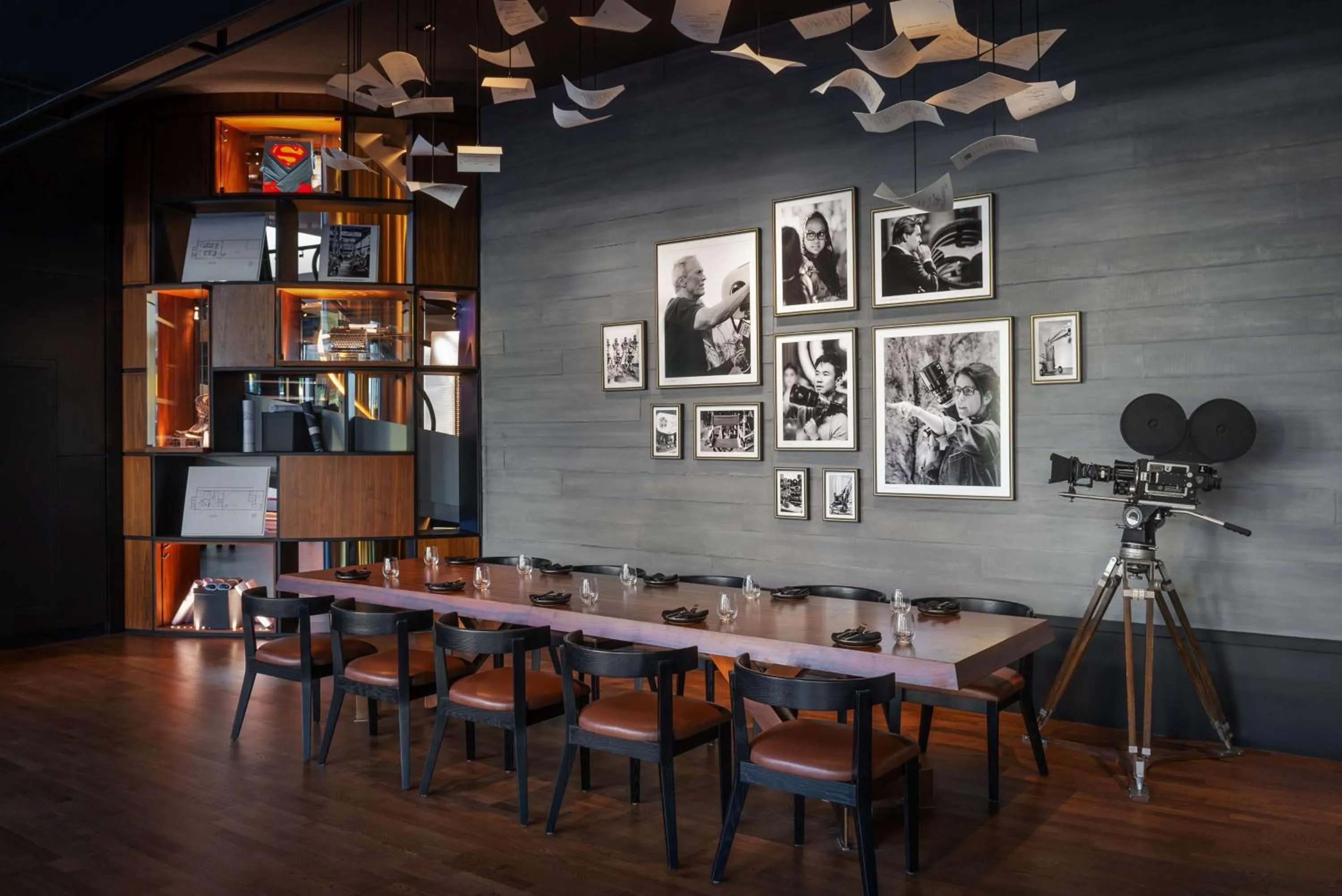 Restaurant/places to eat in The WB Abu Dhabi, Curio Collection By Hilton