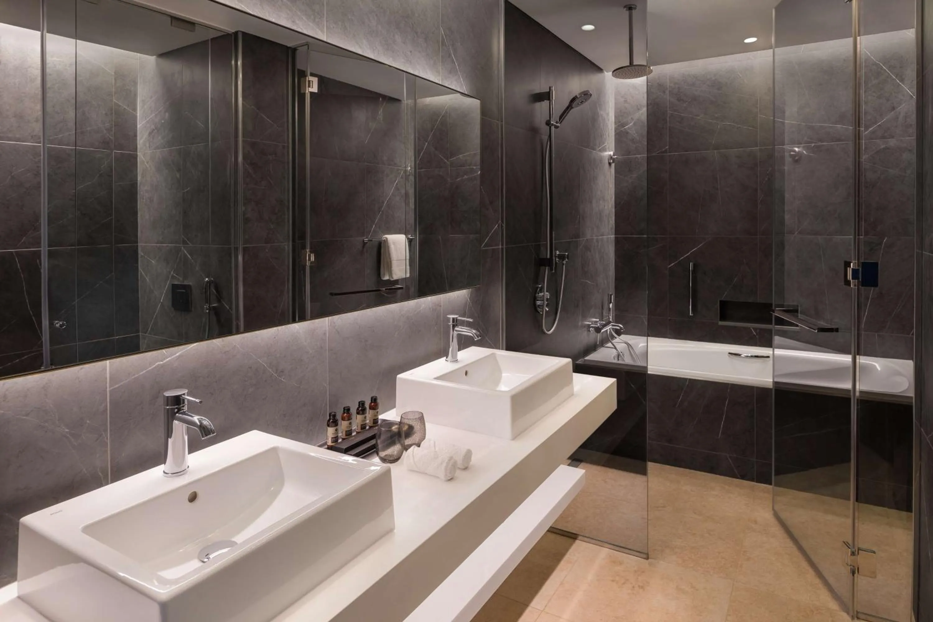 Toilet in The WB Abu Dhabi, Curio Collection By Hilton